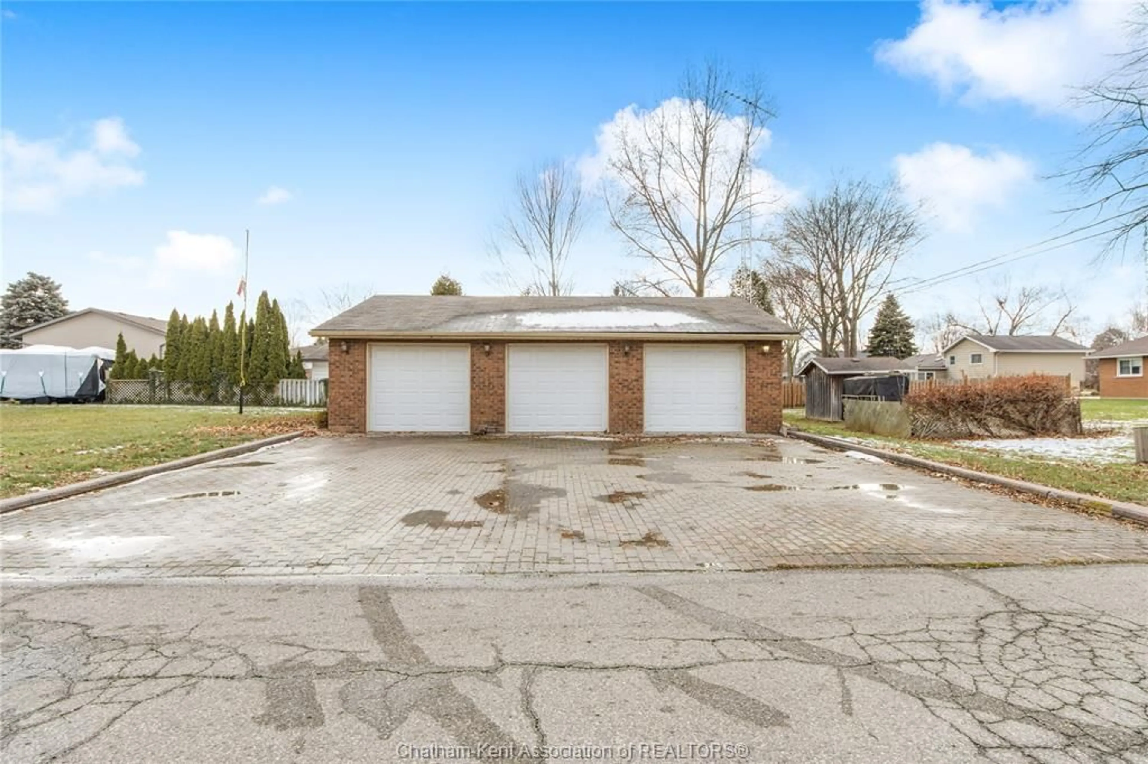 A pic from outside/outdoor area/front of a property/back of a property/a pic from drone, street for 58 NICHOLS Dr, Blenheim Ontario N0P 1A0