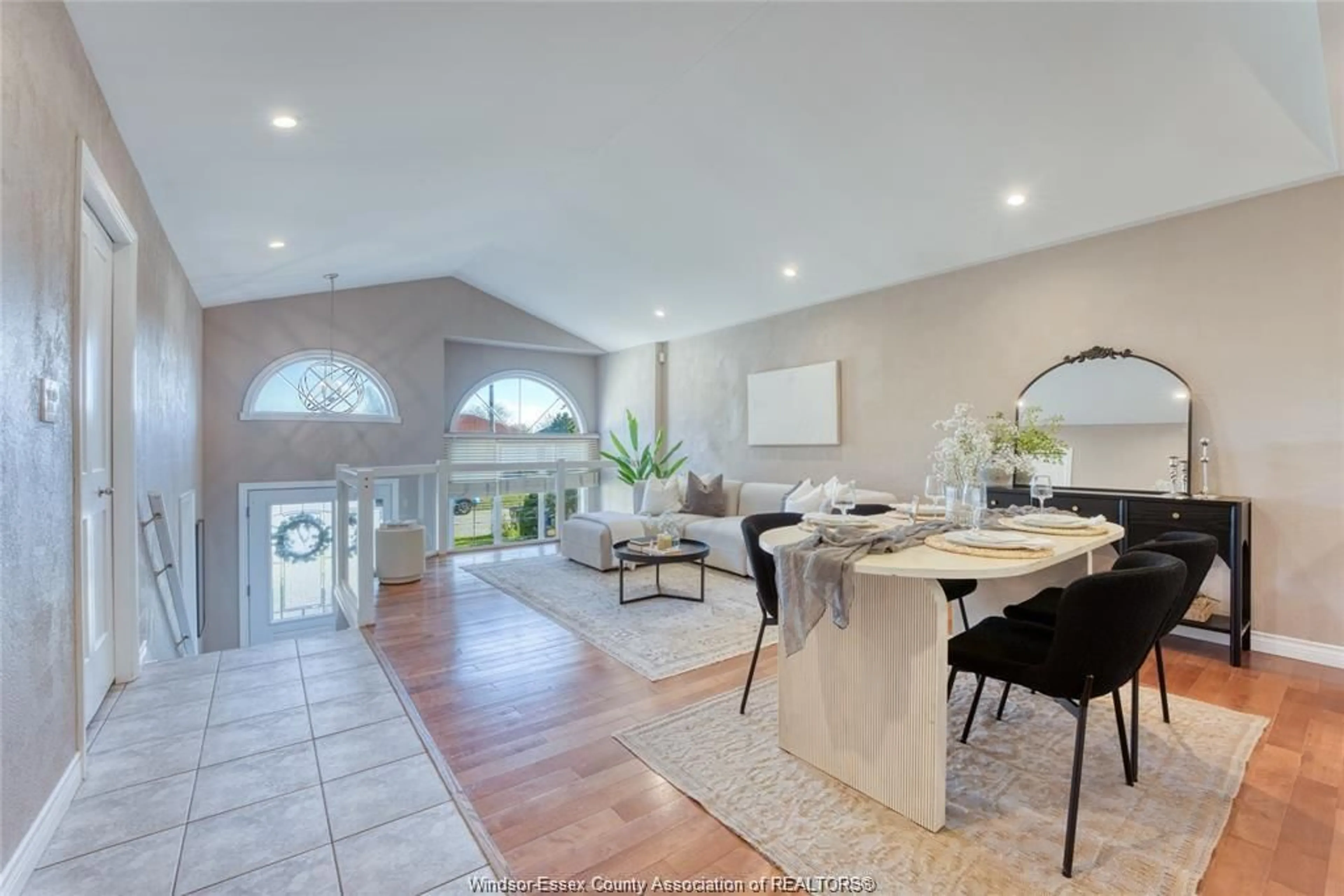 Unknown for 4335 St. Clair Ave, LaSalle Ontario N9H 2N3