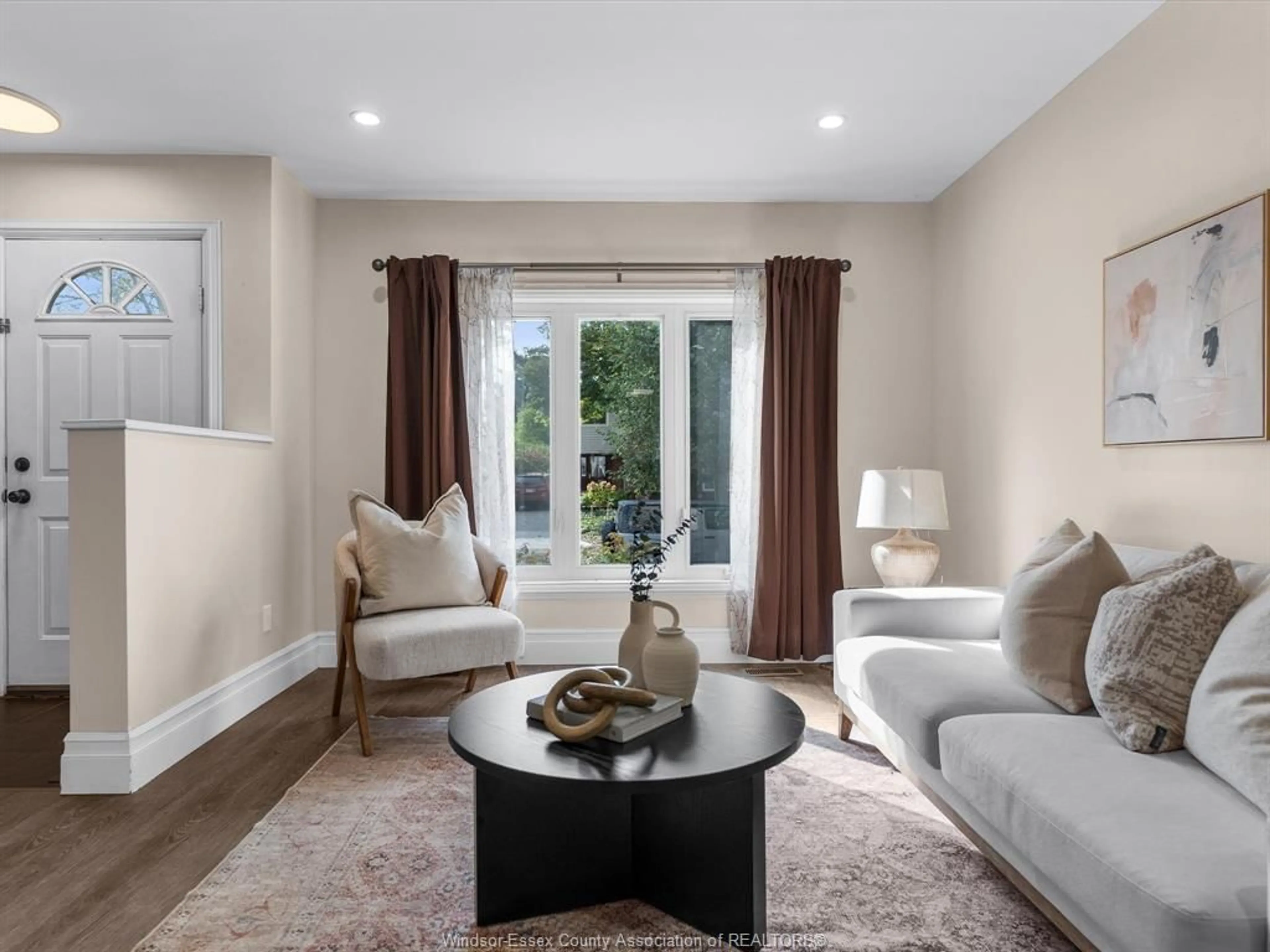 Living room with furniture, unknown for 9712 LYNNGROVE Cres, Windsor Ontario N8R 1B7