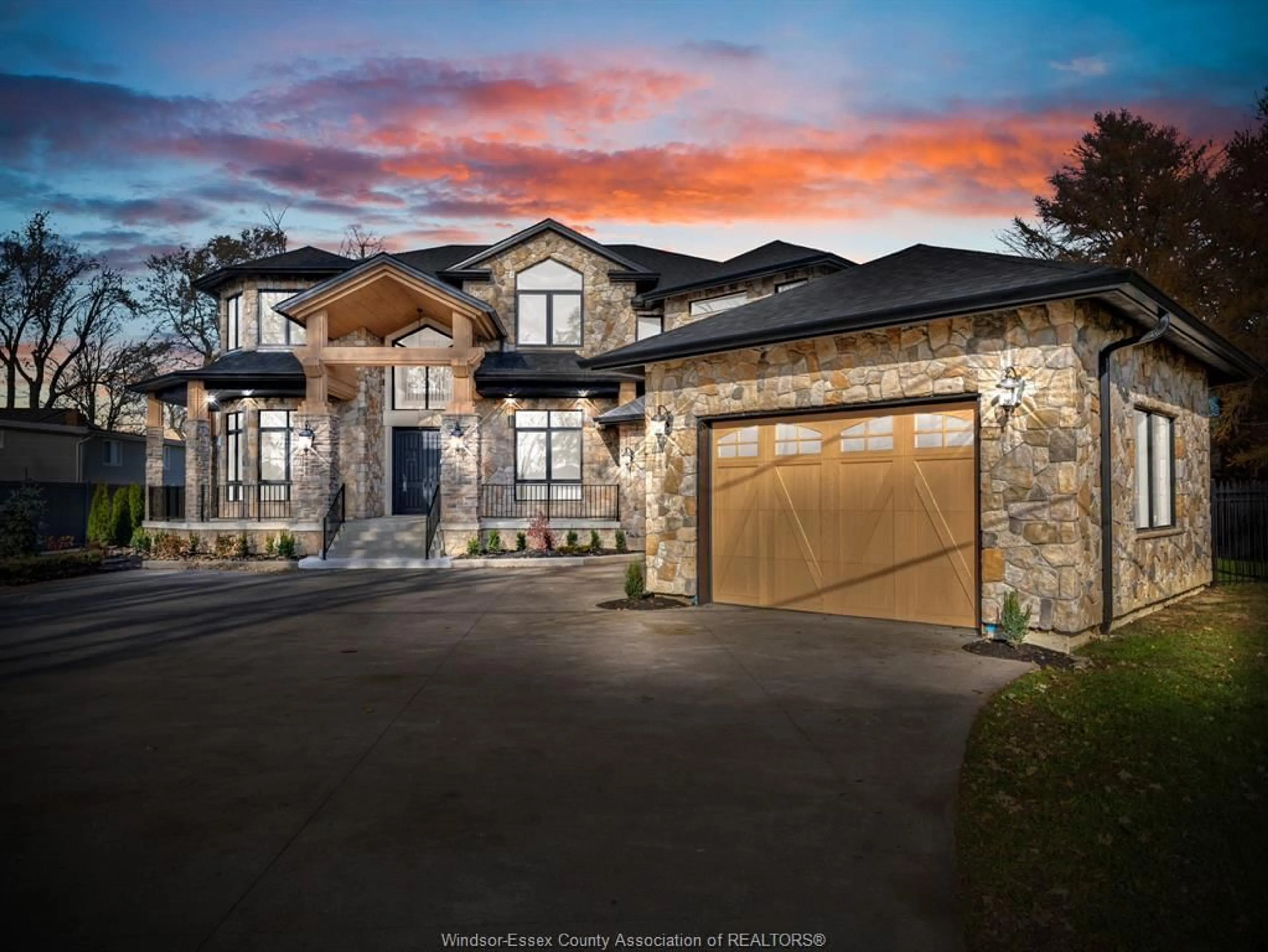 Home with brick exterior material, unknown for 720 OLD TECUMSEH Rd, Lakeshore Ontario N0R 1A0