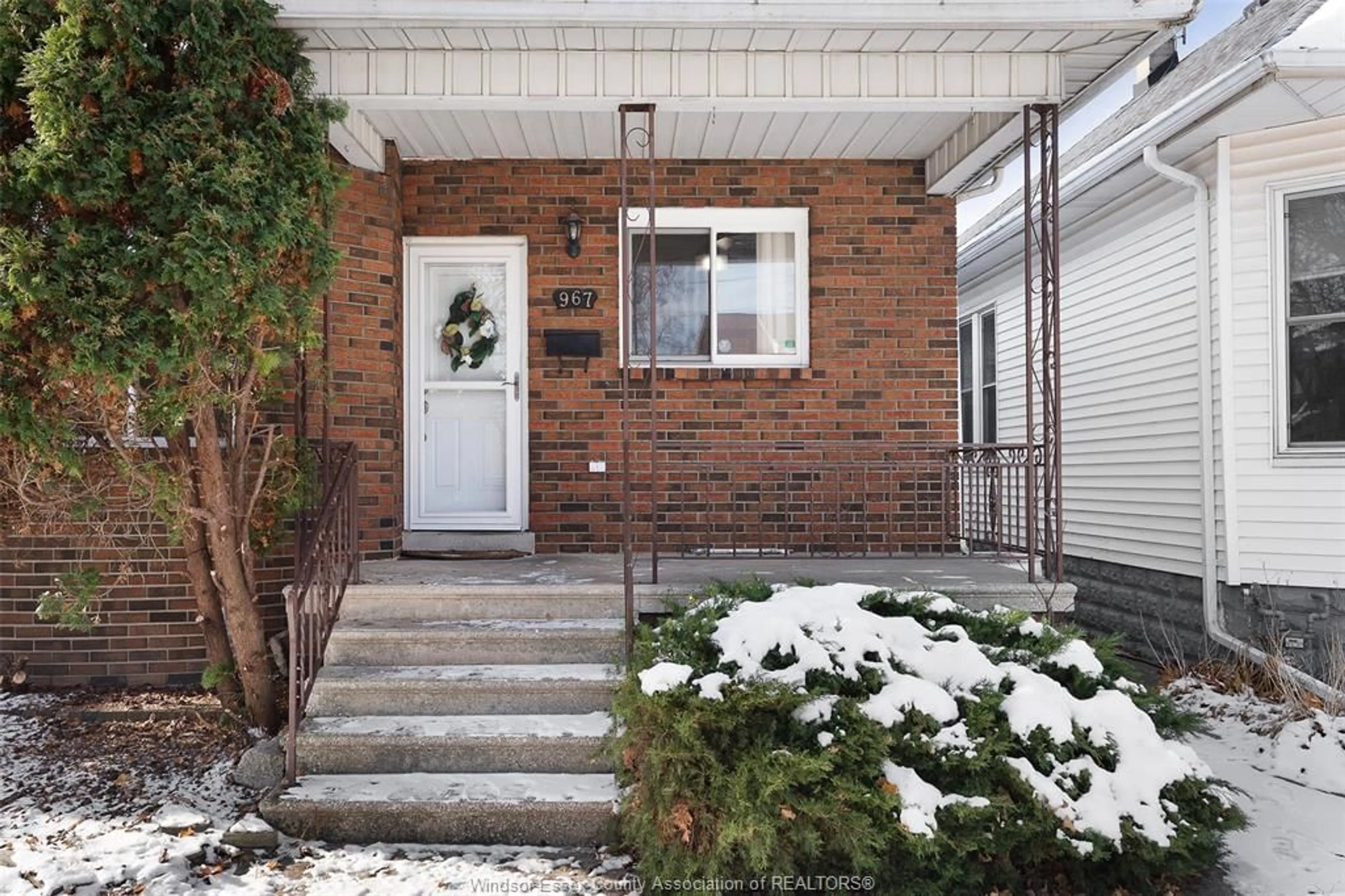 Unknown for 967 GLADSTONE, Windsor Ontario N9A 2R5