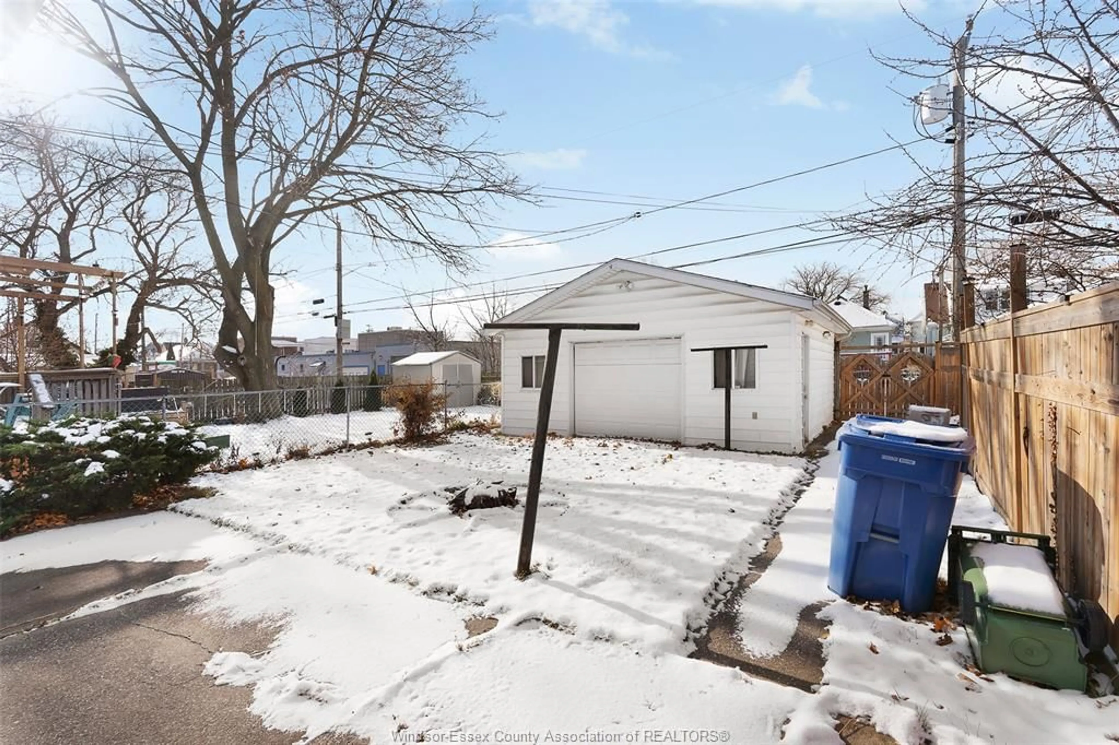 Unknown for 967 GLADSTONE, Windsor Ontario N9A 2R5