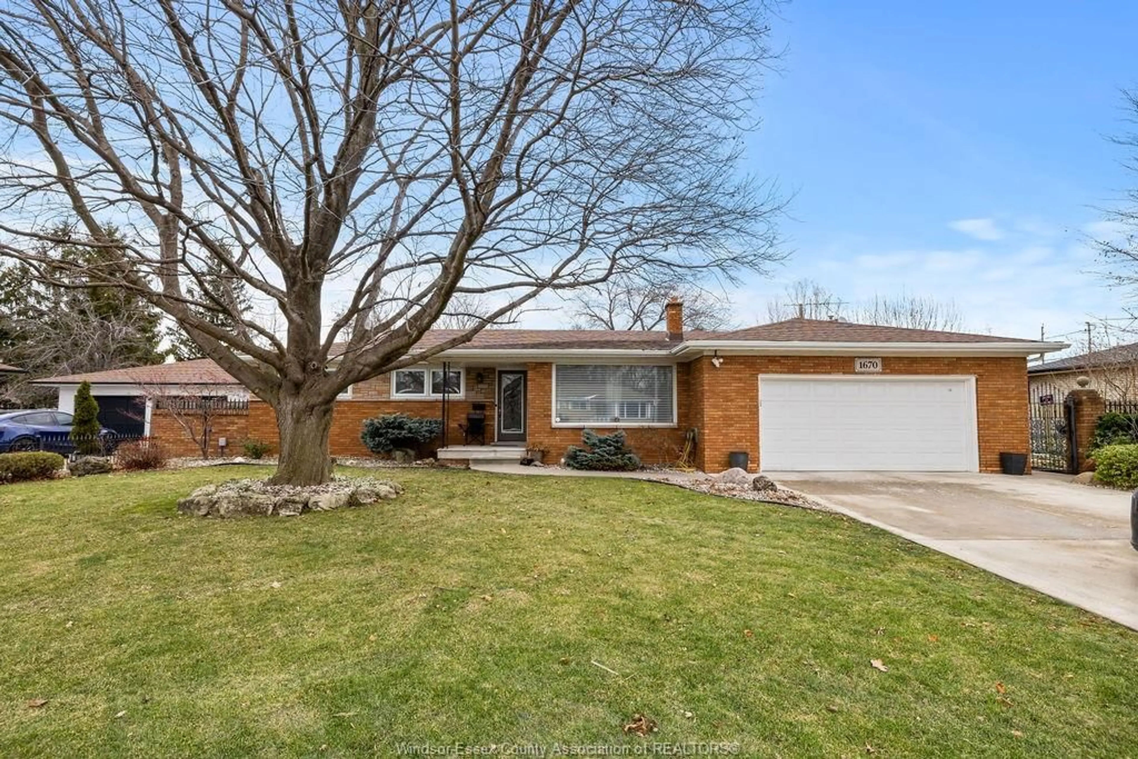 Home with brick exterior material, street for 1670 CAMPBELL Ave, Windsor Ontario N9B 2K6