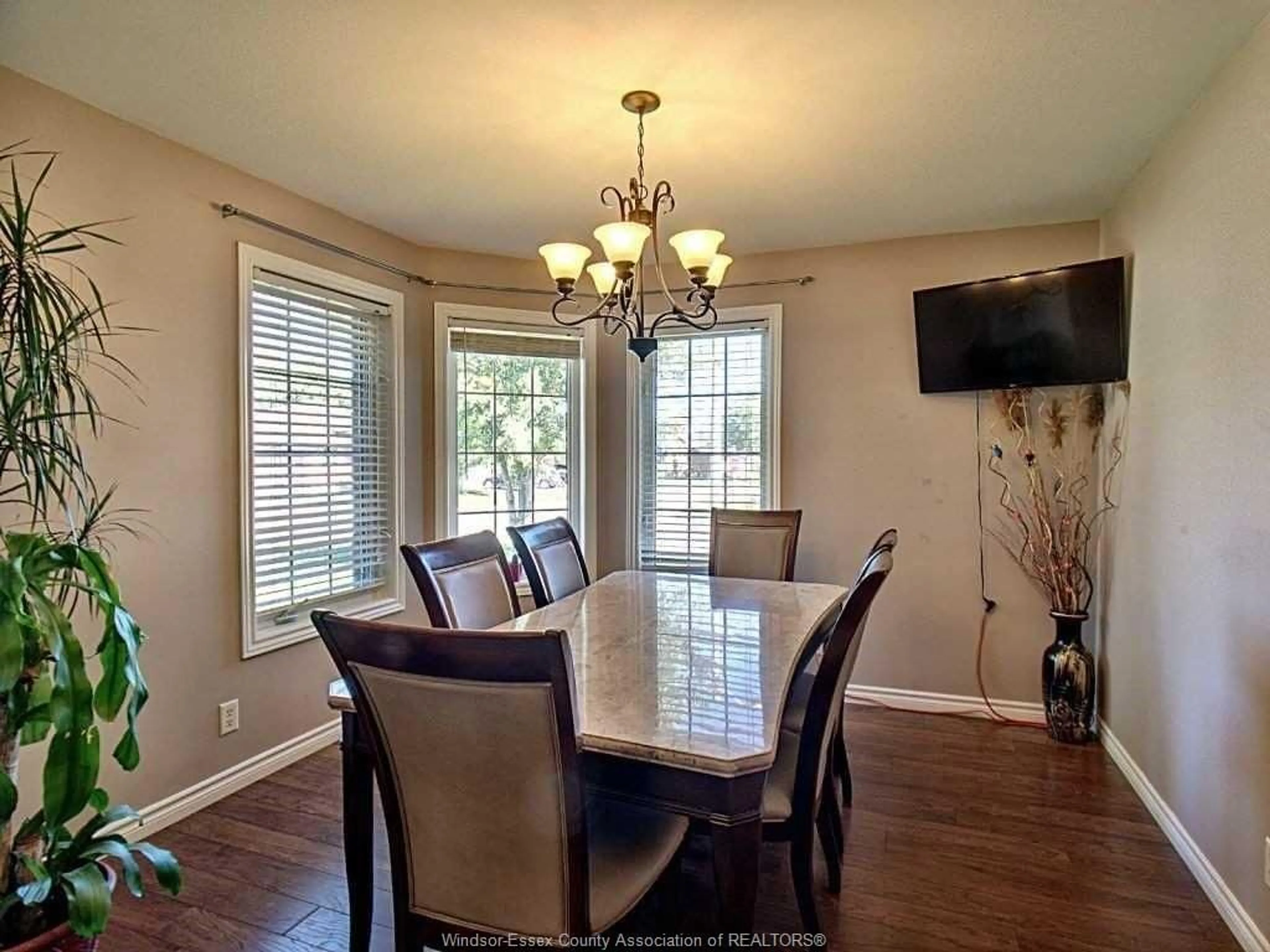 Dining room, unknown for 172 STURGEON MEADOWS, Leamington Ontario N8H 5M7