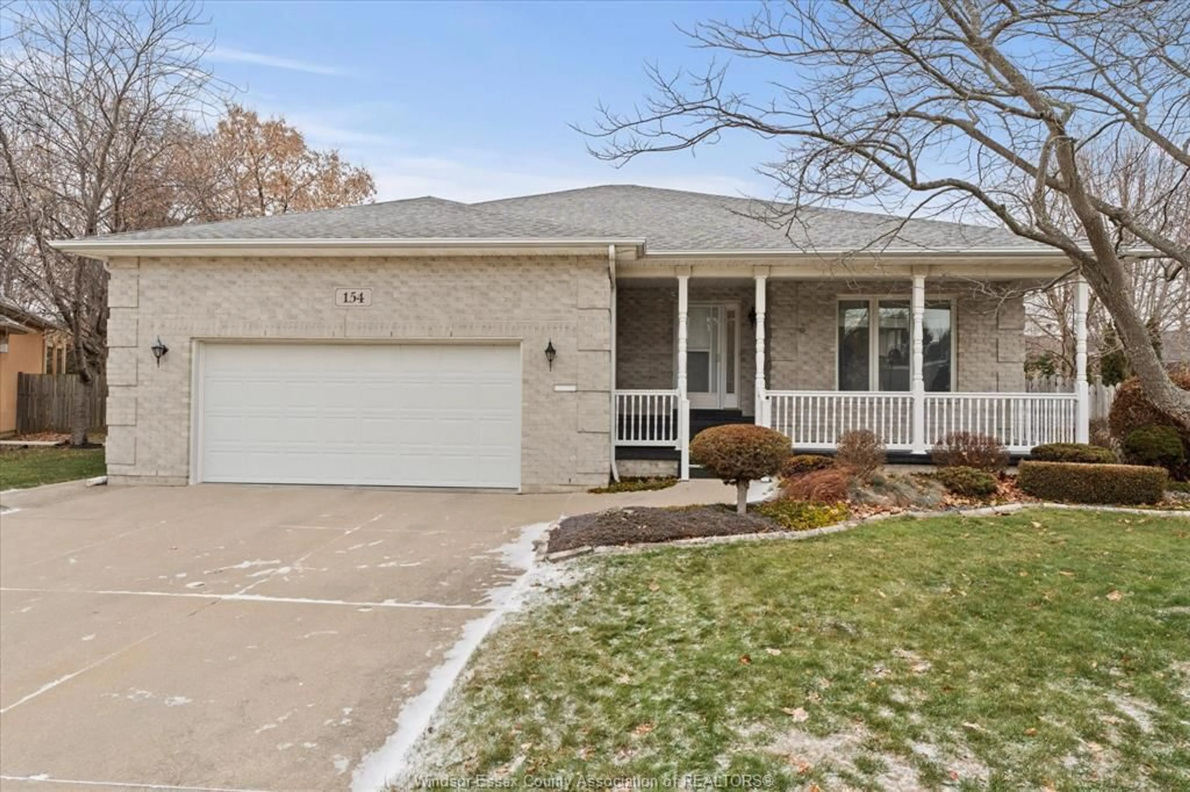 Home with brick exterior material, street for 154 PURPLE PLUM, Kingsville Ontario N9Y 3P6