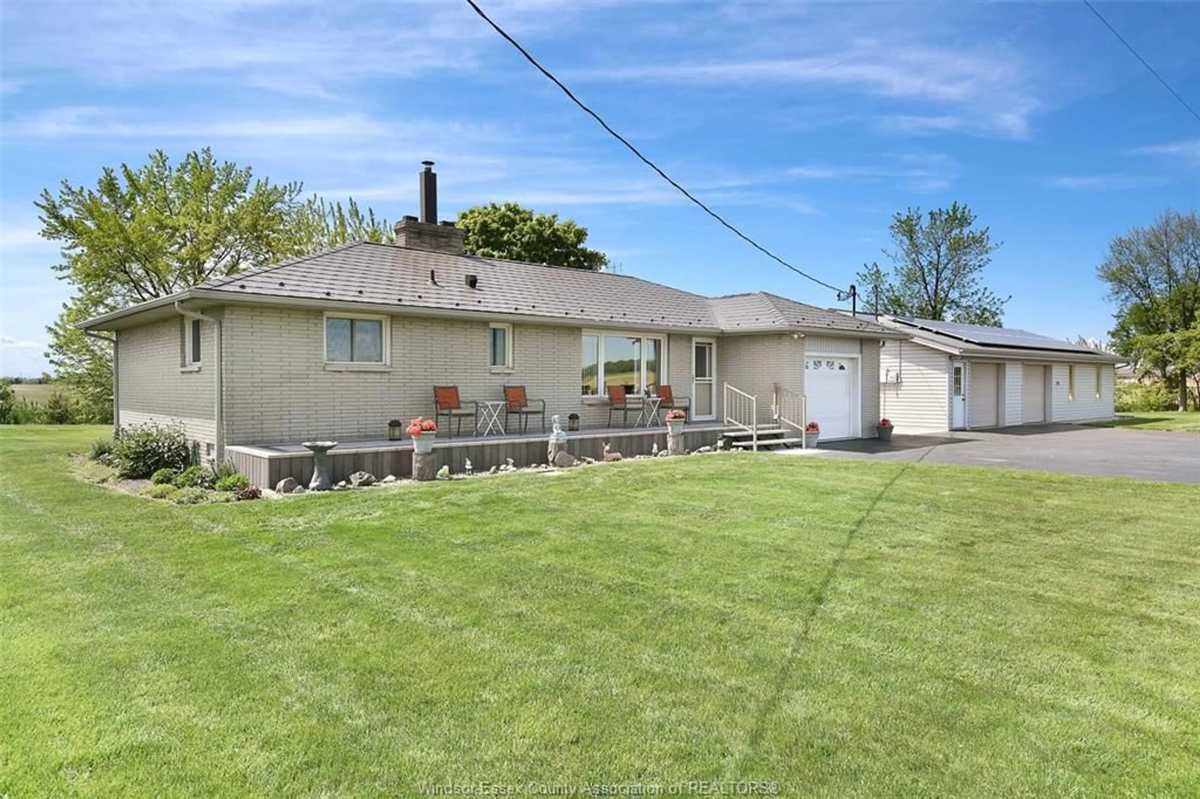 A pic from outside/outdoor area/front of a property/back of a property/a pic from drone, street for 4831 11TH CONCESSION, Tecumseh Ontario N0R 1K0