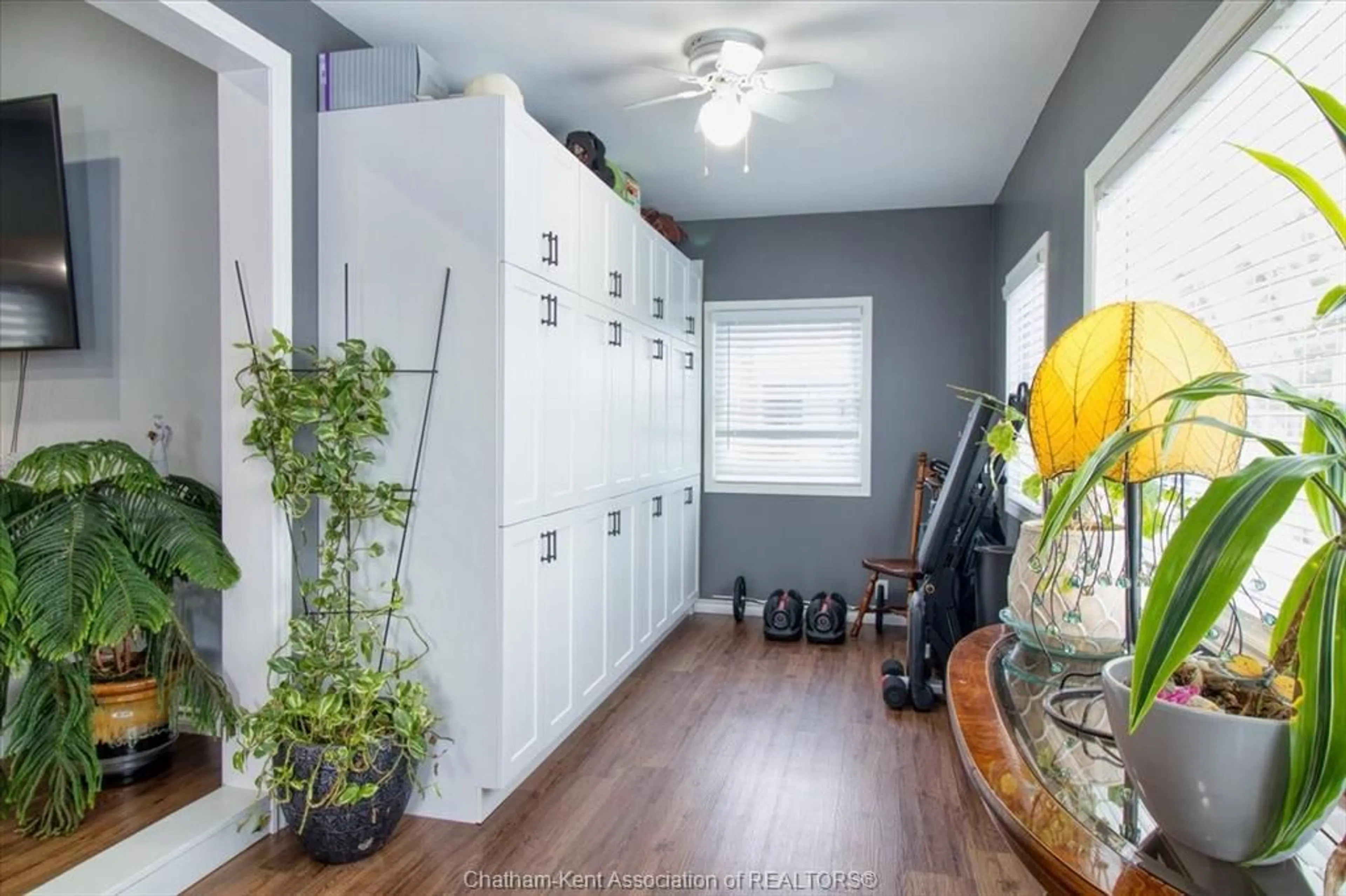 Unknown for 36 O'Neil St, Chatham Ontario N7M 3A3