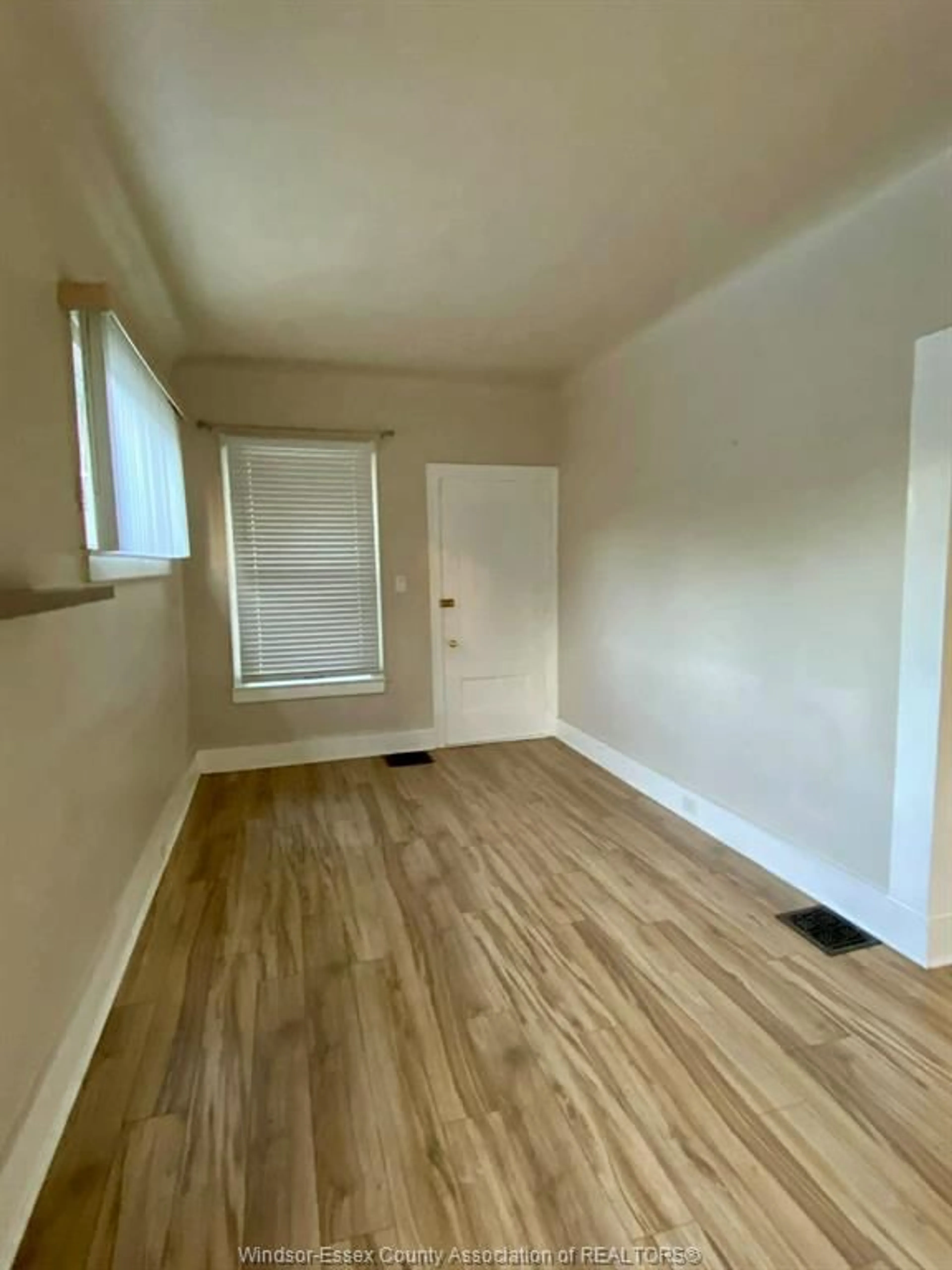 A pic of a room for 943 LAUZON Rd, Windsor Ontario N8S 3M4