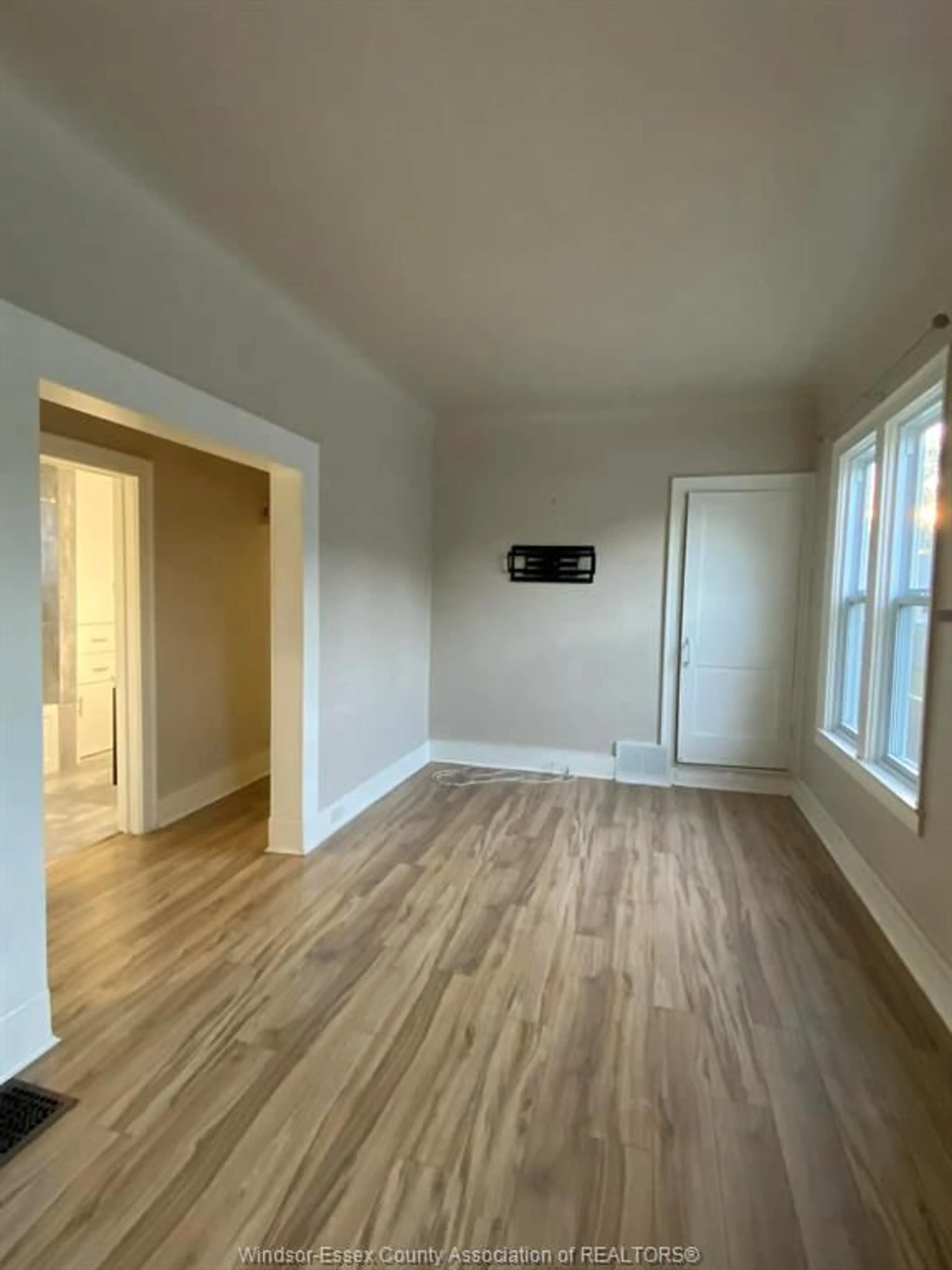 A pic of a room for 943 LAUZON Rd, Windsor Ontario N8S 3M4