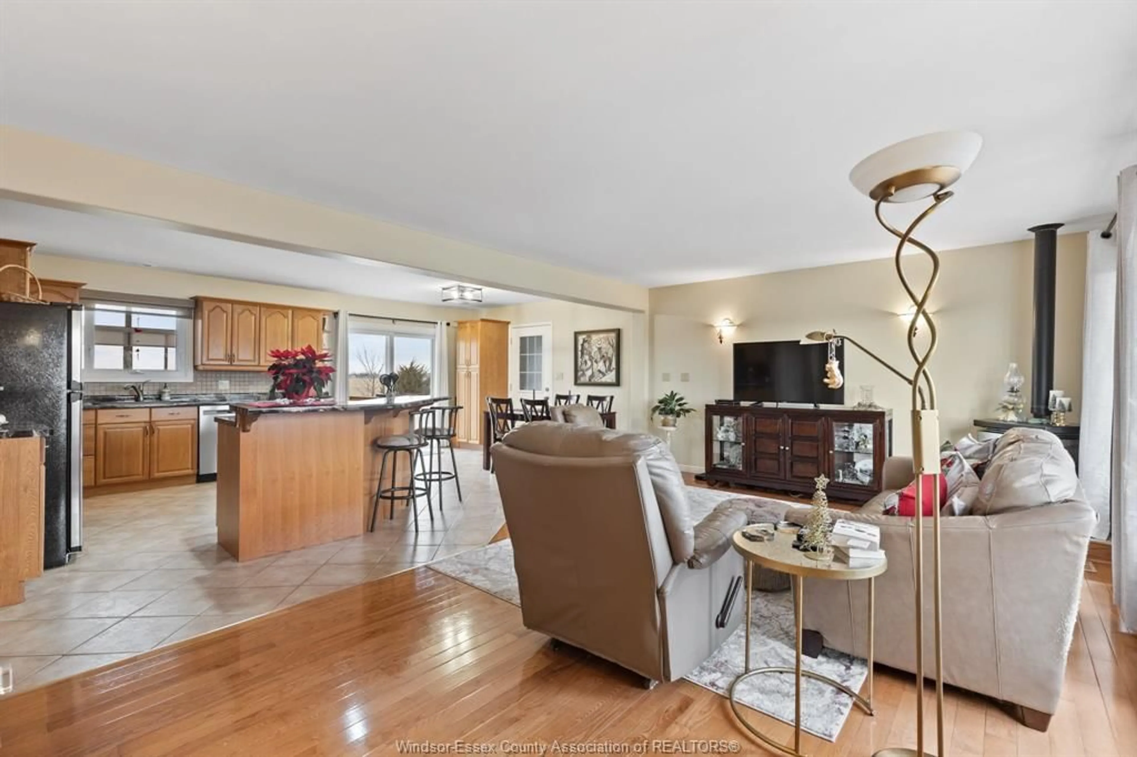 Open concept kitchen, unknown for 6578 CONCESSION 6, Amherstburg Ontario N9V 1Y9