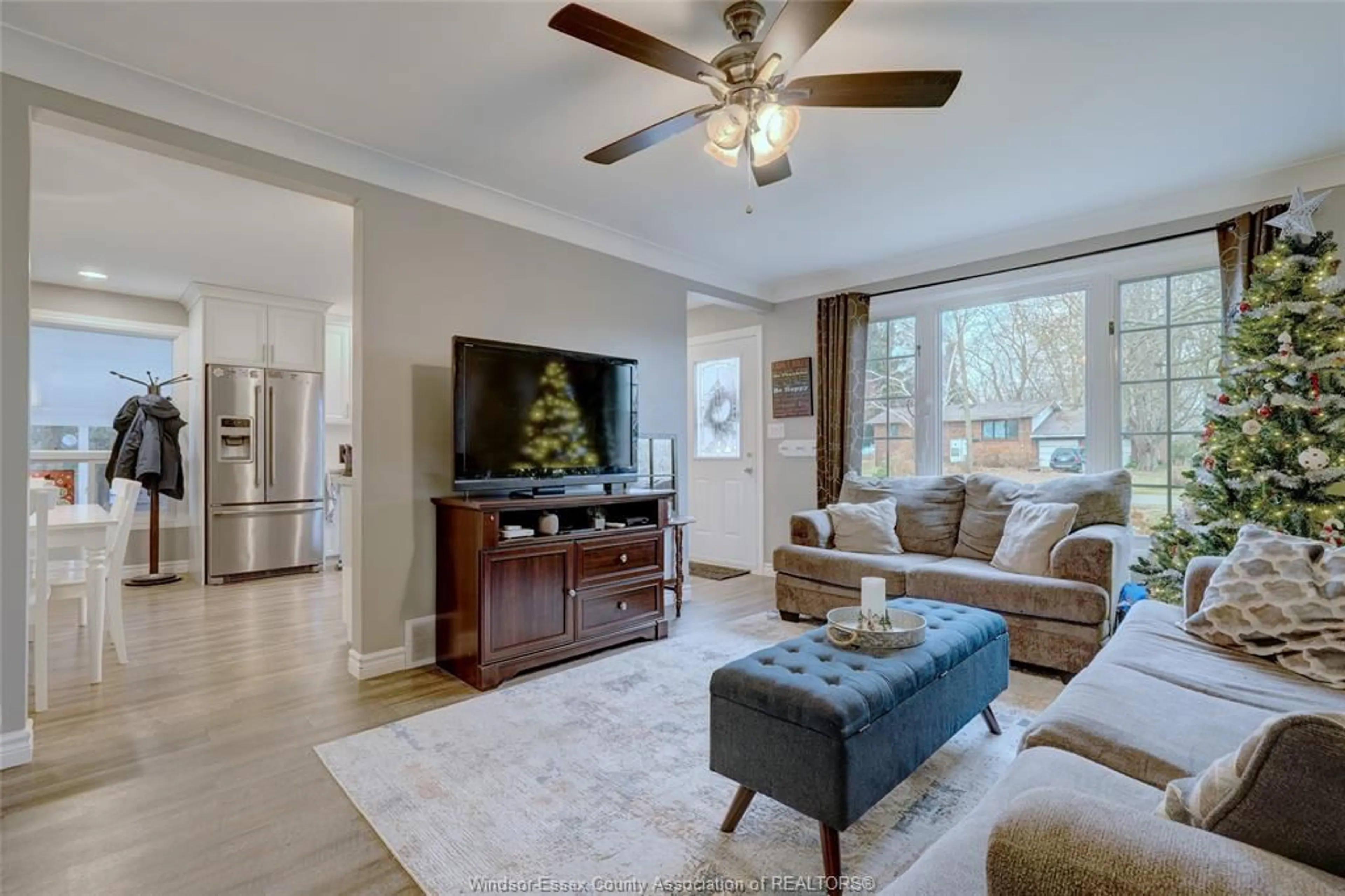 Living room with furniture, unknown for 1628 ROAD 2, Kingsville Ontario N0P 2G0