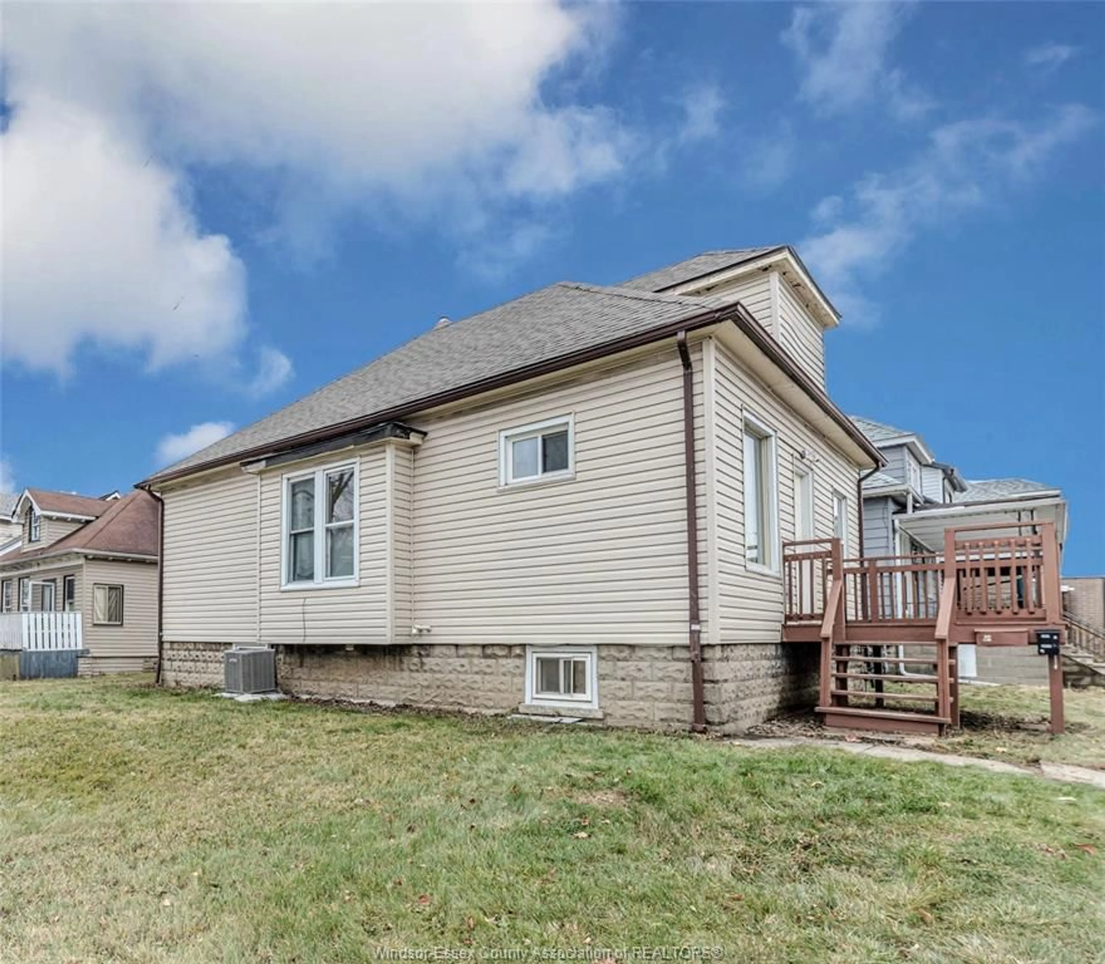 Unknown for 191 ERIE St, Windsor Ontario N9A 3W9