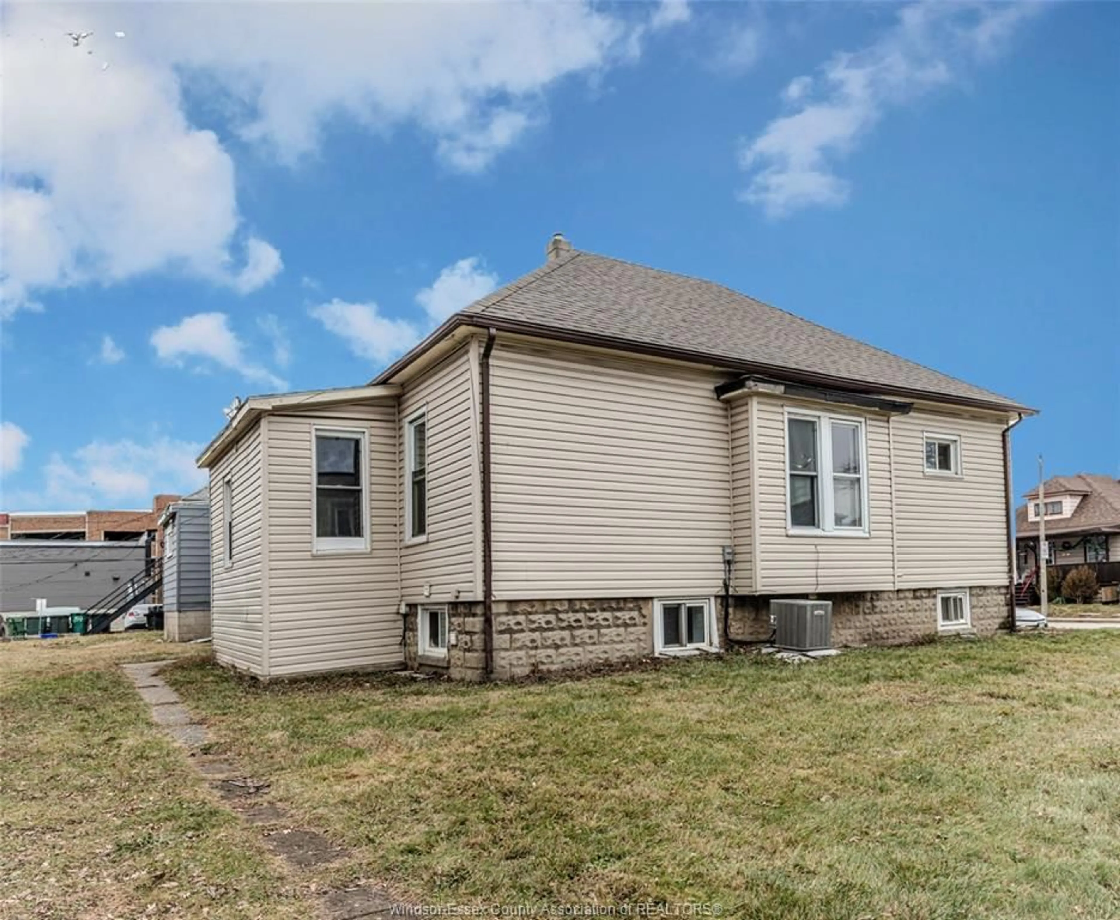 Unknown for 191 ERIE St, Windsor Ontario N9A 3W9