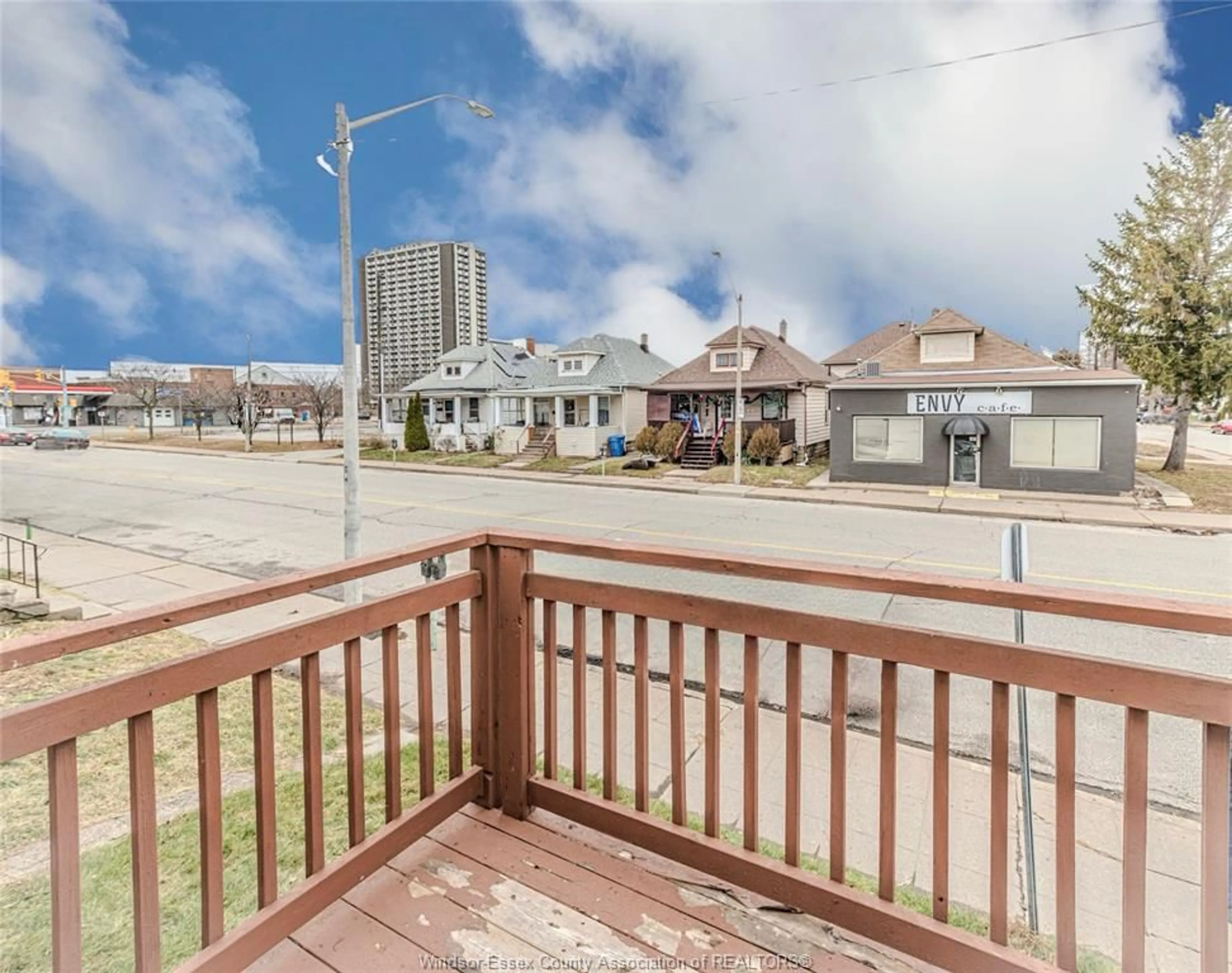 Patio, unknown for 191 ERIE St, Windsor Ontario N9A 3W9