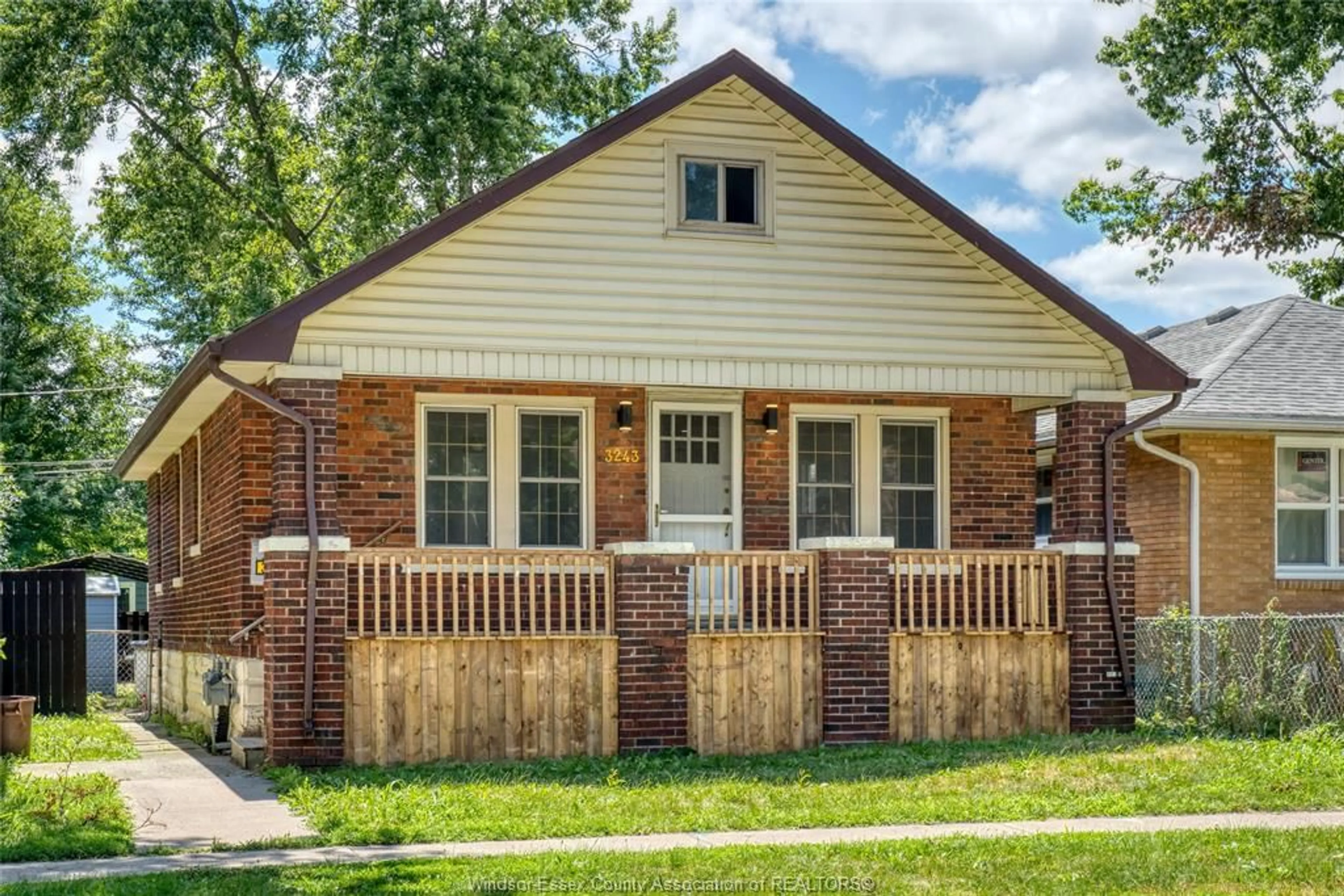 Home with brick exterior material, street for 3243 MILLEN, Windsor Ontario N9G 1T1