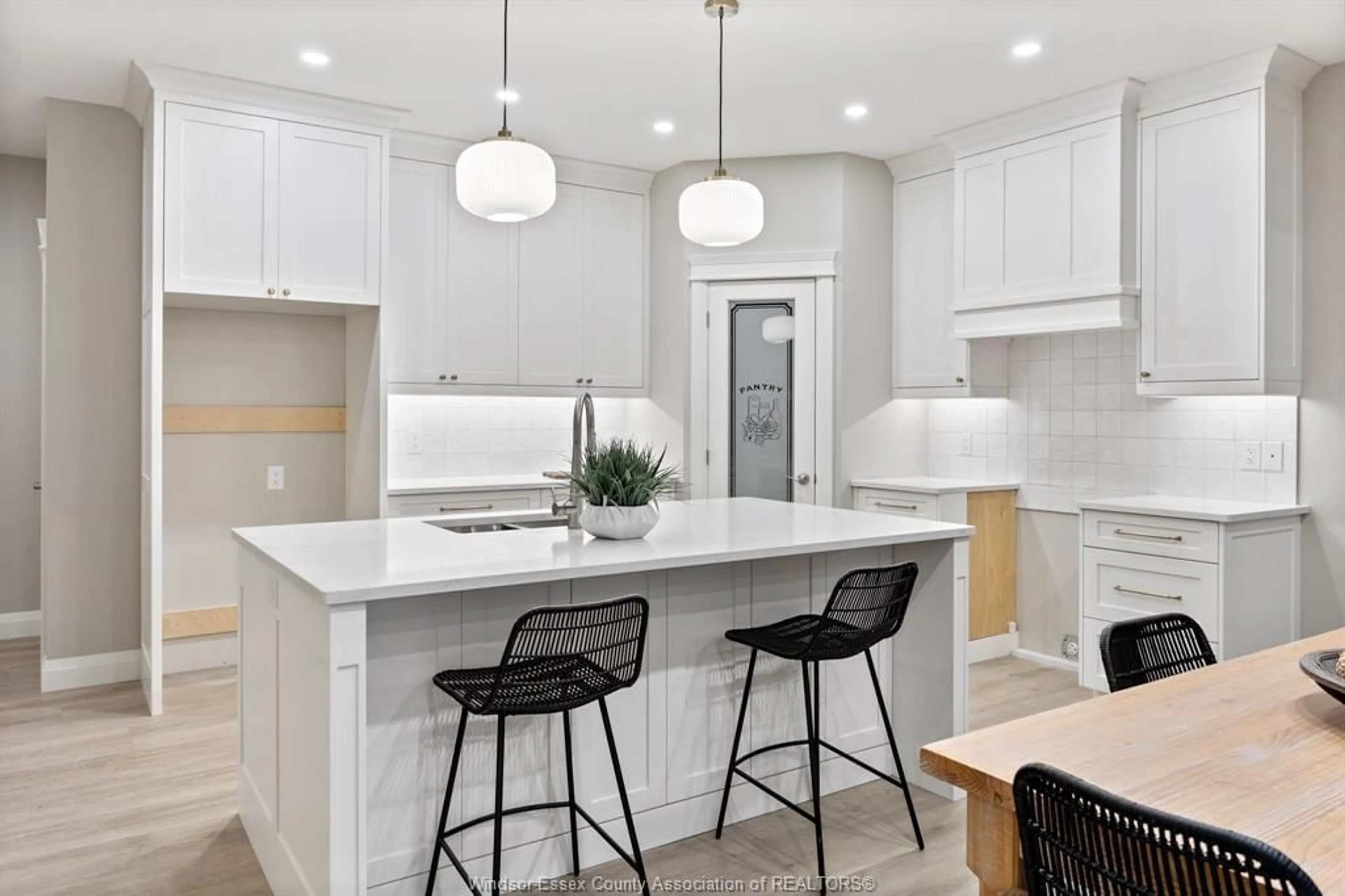 Contemporary kitchen, ceramic/tile floor for 85 PEREIRA, Harrow Ontario N0R 1G0