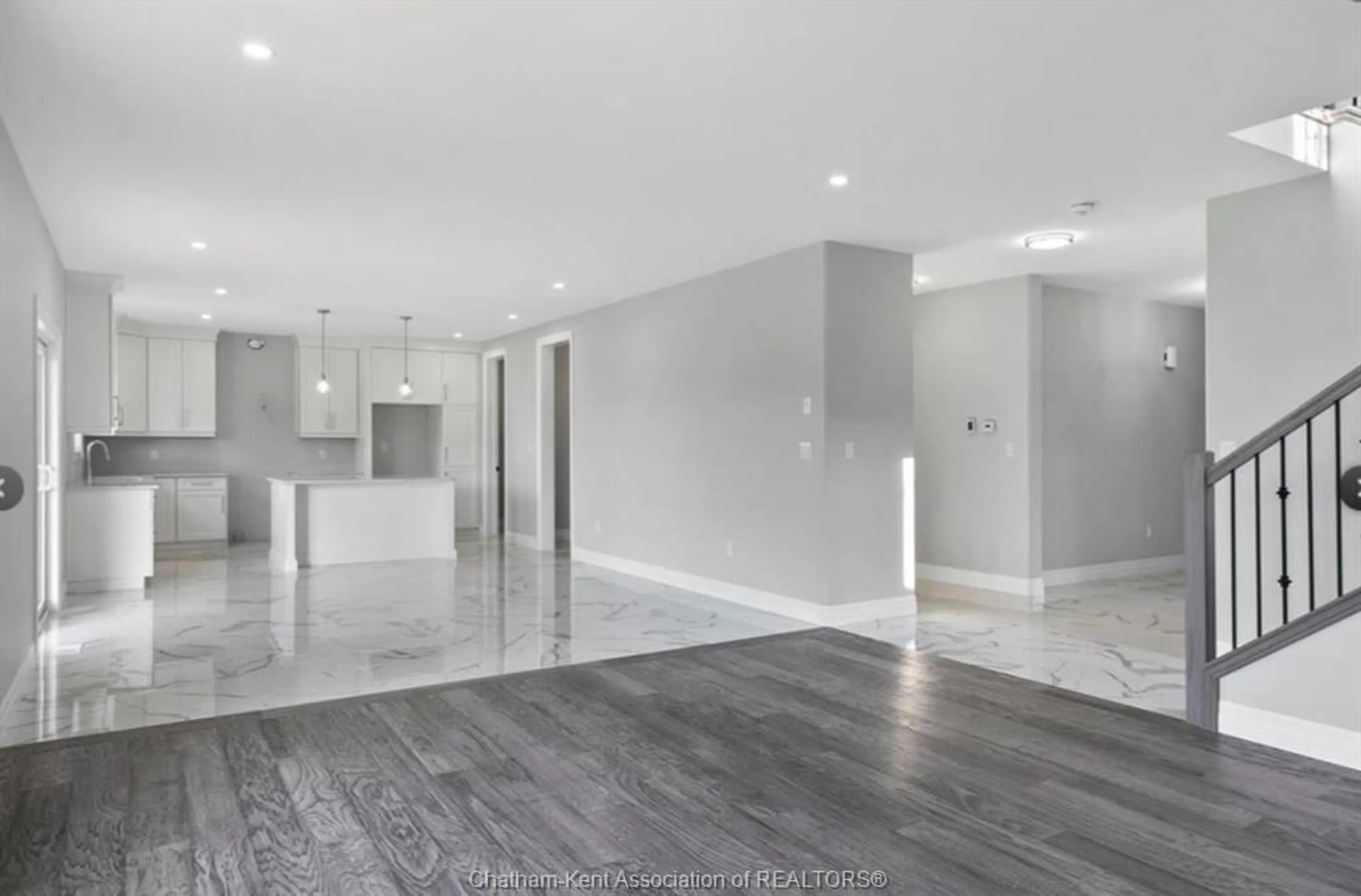 Unknown for 217 Cowan Crt, Amherstburg Ontario N9V 0B9