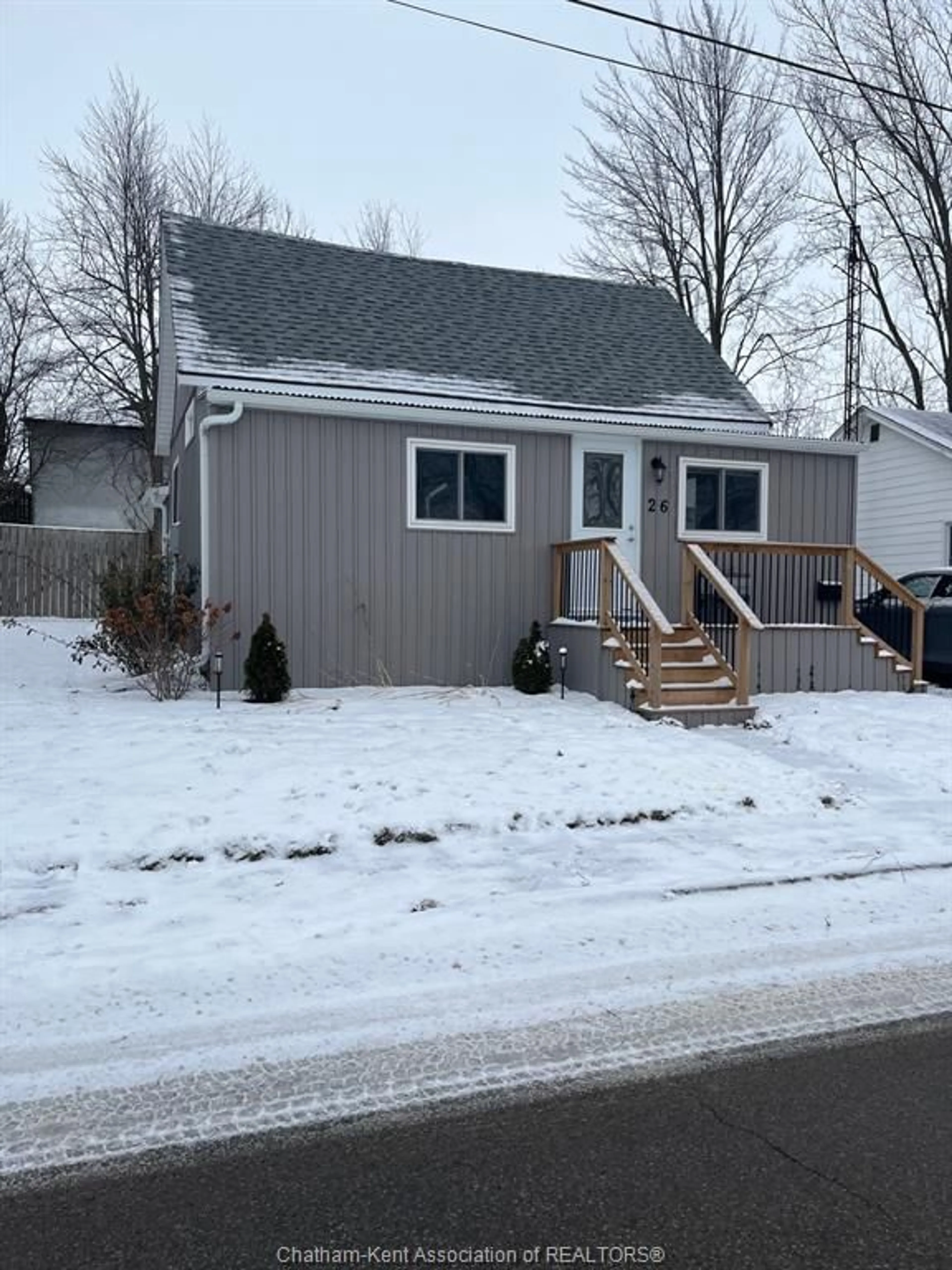 Home with vinyl exterior material, street for 26 SHERMAN St, Blenheim Ontario N0P 1A0