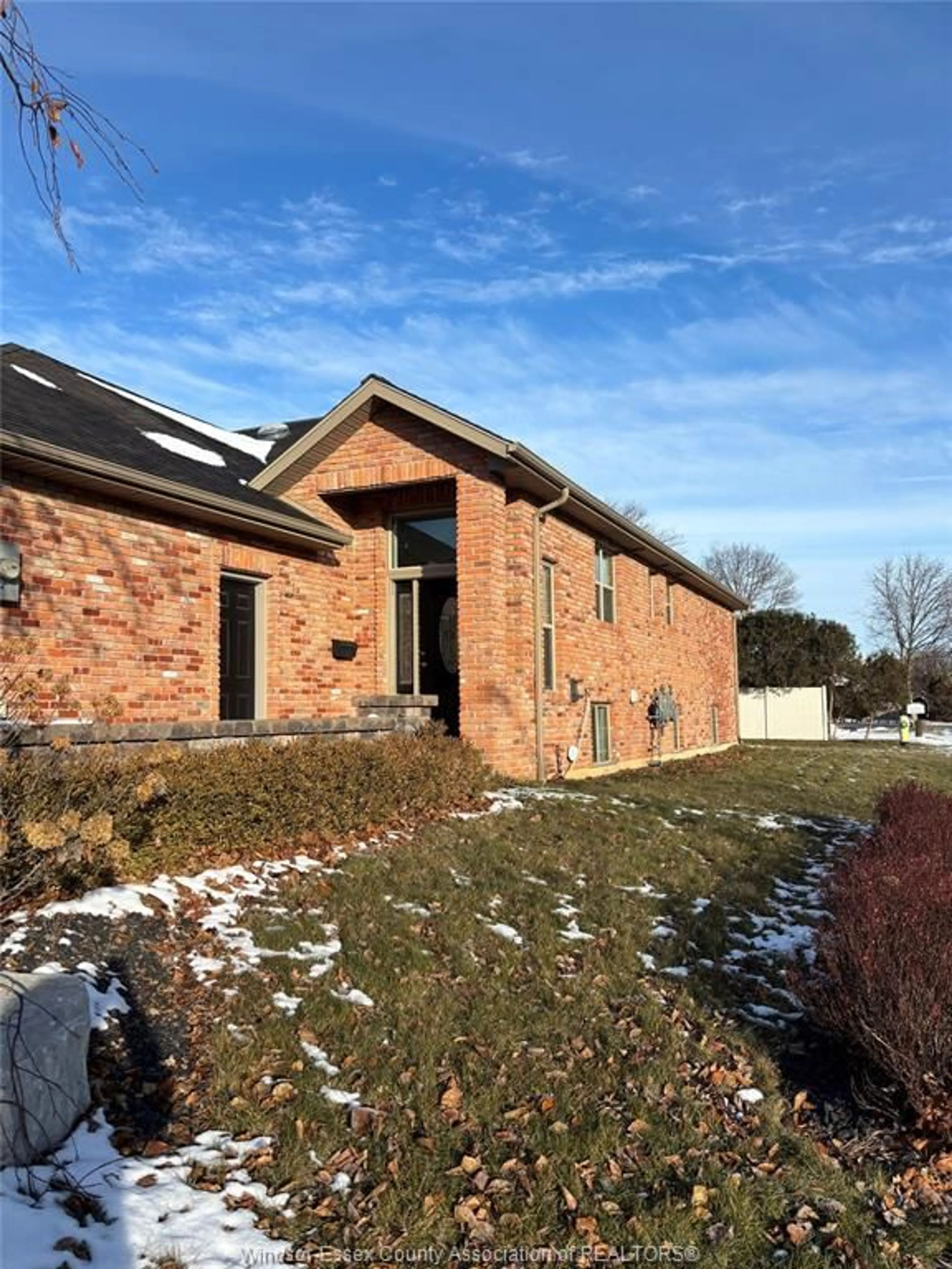 Home with brick exterior material, building for 21 BABKIRK Lane, Leamington Ontario N8H 0A1