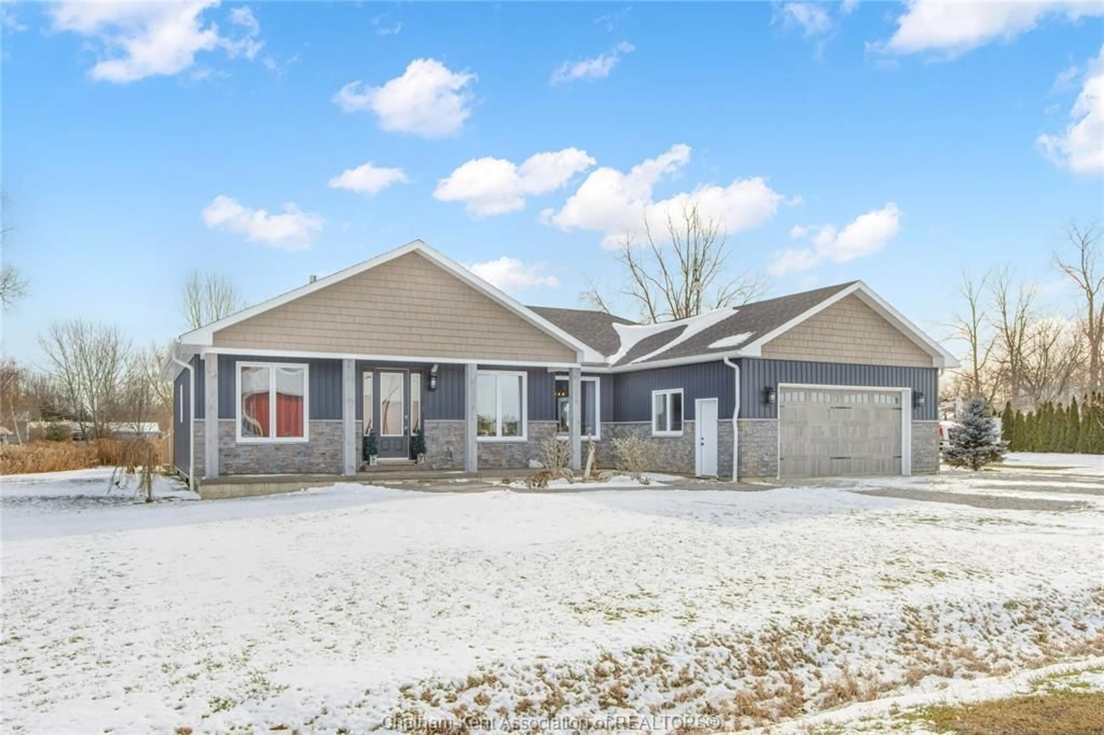 Home with vinyl exterior material, street for 172 NEW SCOTLAND Line, Shrewsbury Ontario N0P 1A0