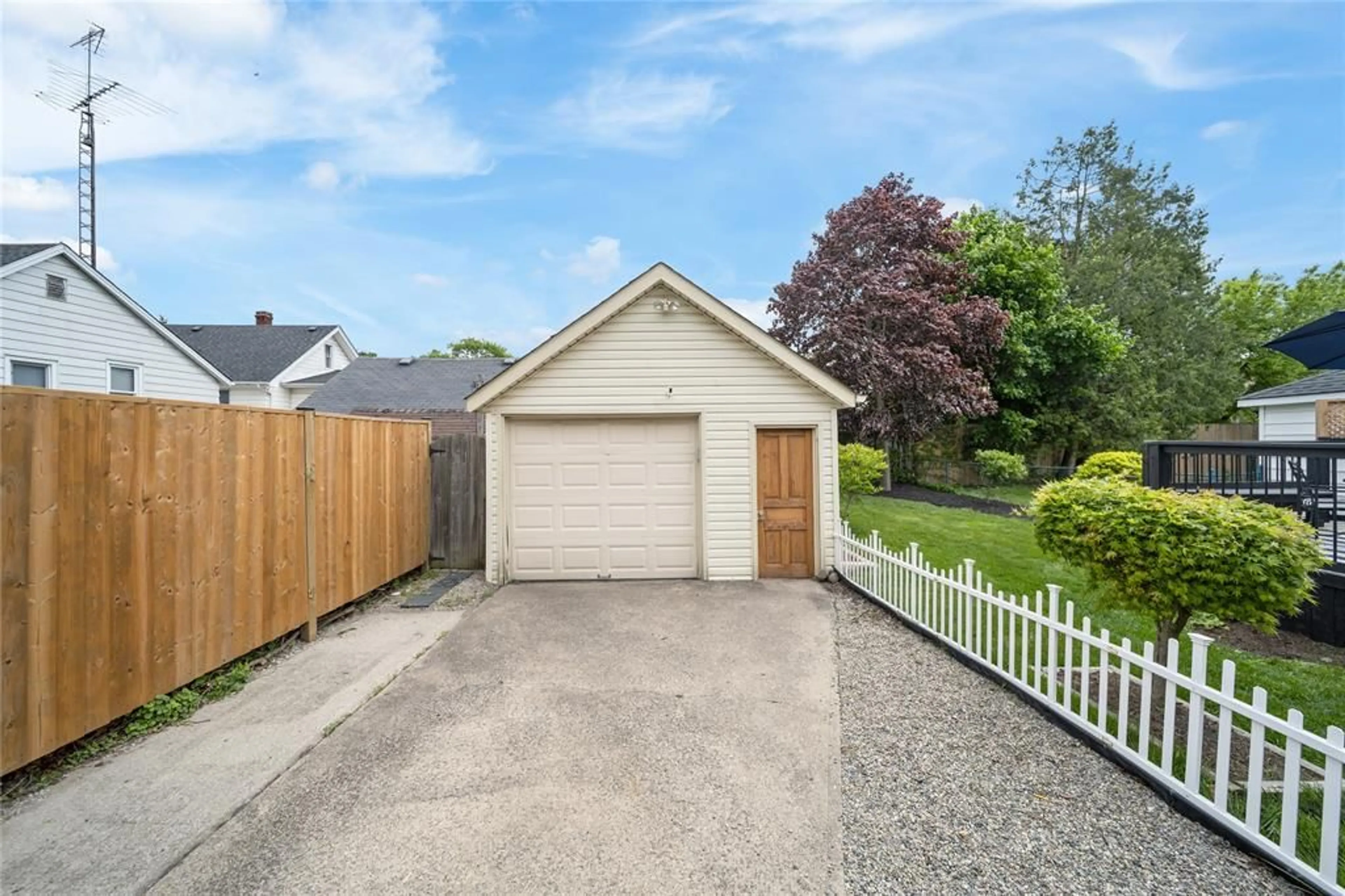 Unknown for 336 BLANCHE St, Sarnia Ontario N7T 6N5