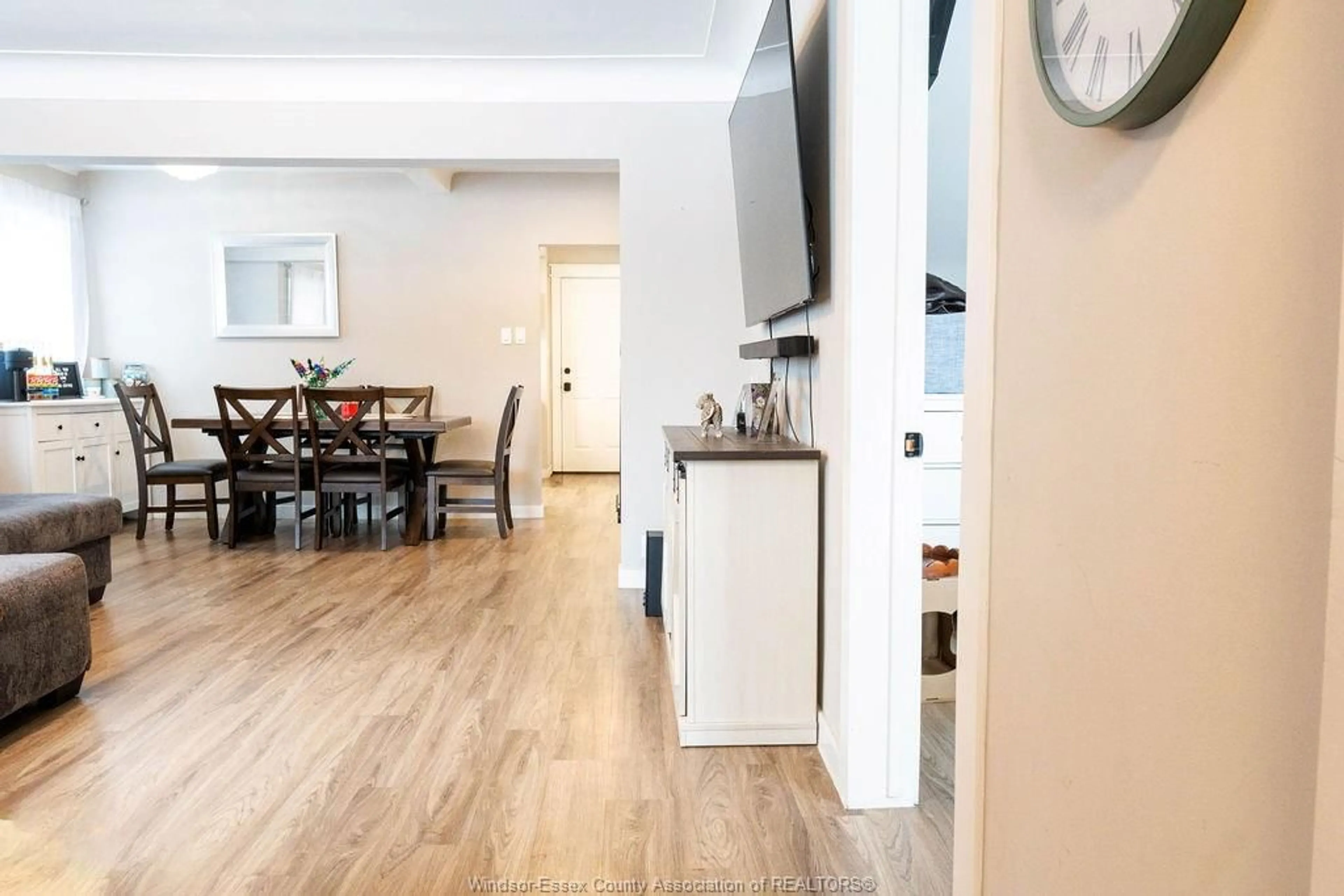 Unknown for 2334 Highland, Windsor Ontario N8X 3S5