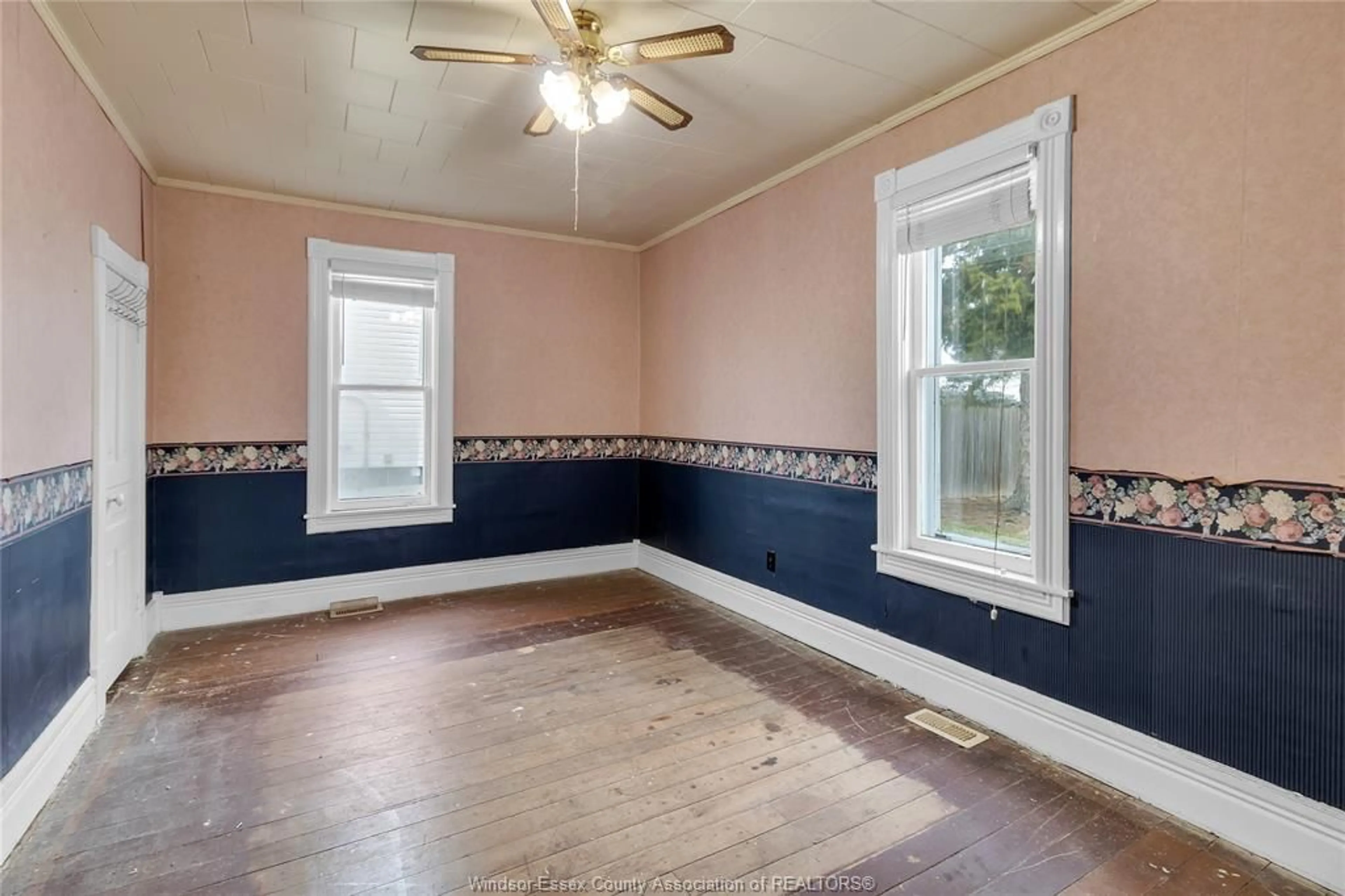 A pic of a room for 38 CHESTNUT St, Wheatley Ontario N0P 2P0