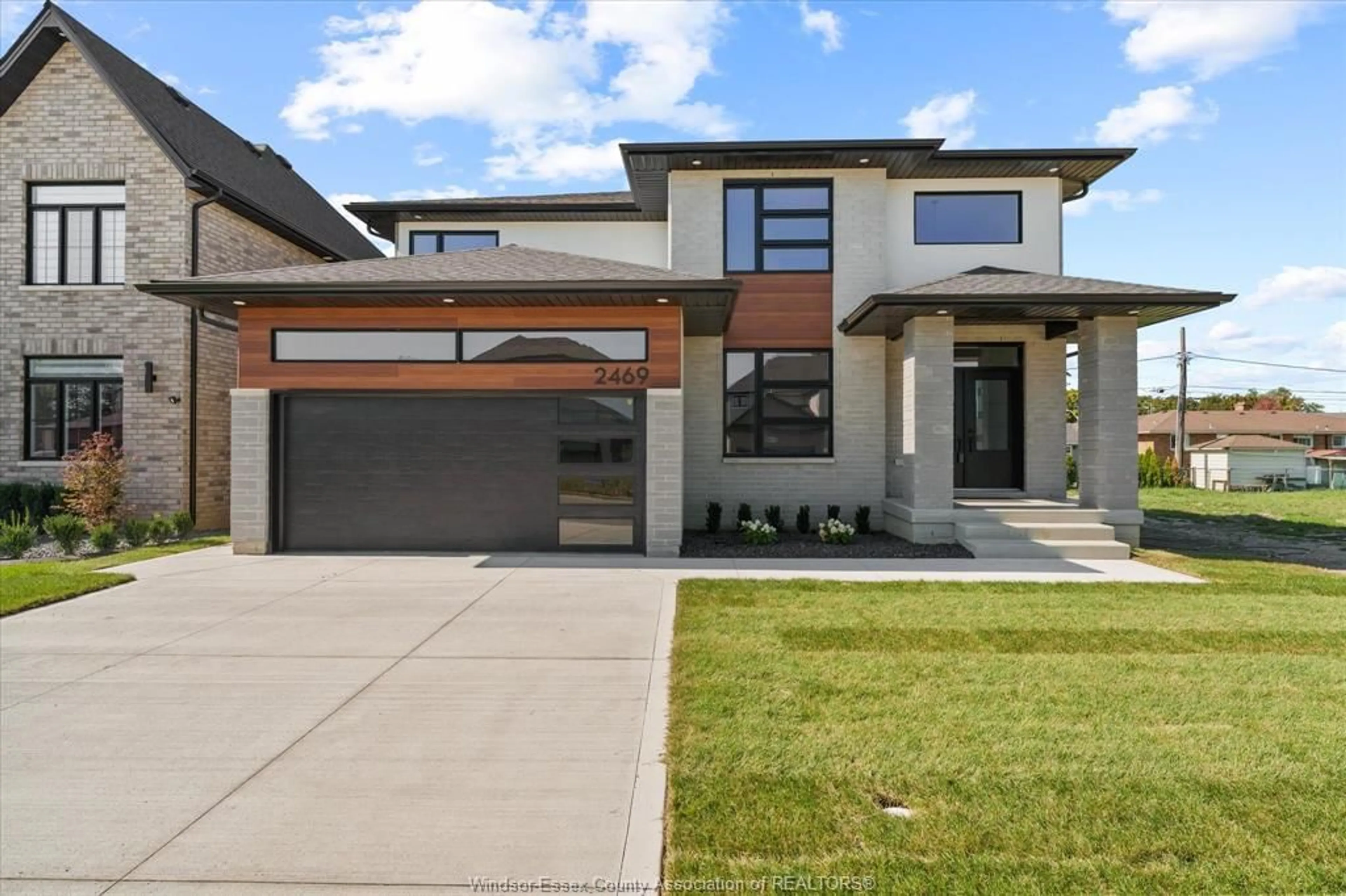 Home with brick exterior material, street for 2469 PARTINGTON Ave, Windsor Ontario N9E 0A9