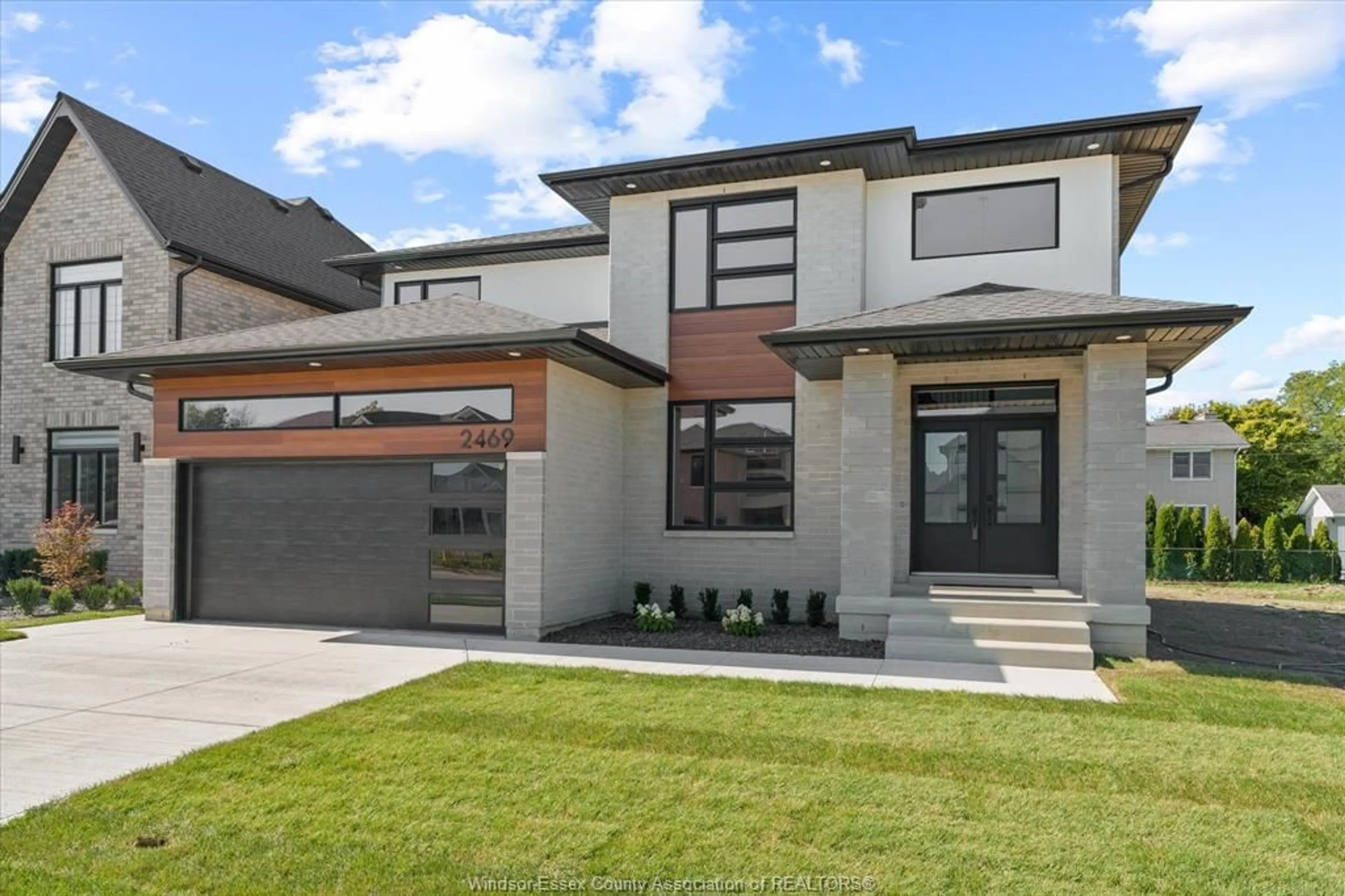 Home with brick exterior material, street for 2469 PARTINGTON Ave, Windsor Ontario N9E 0A9