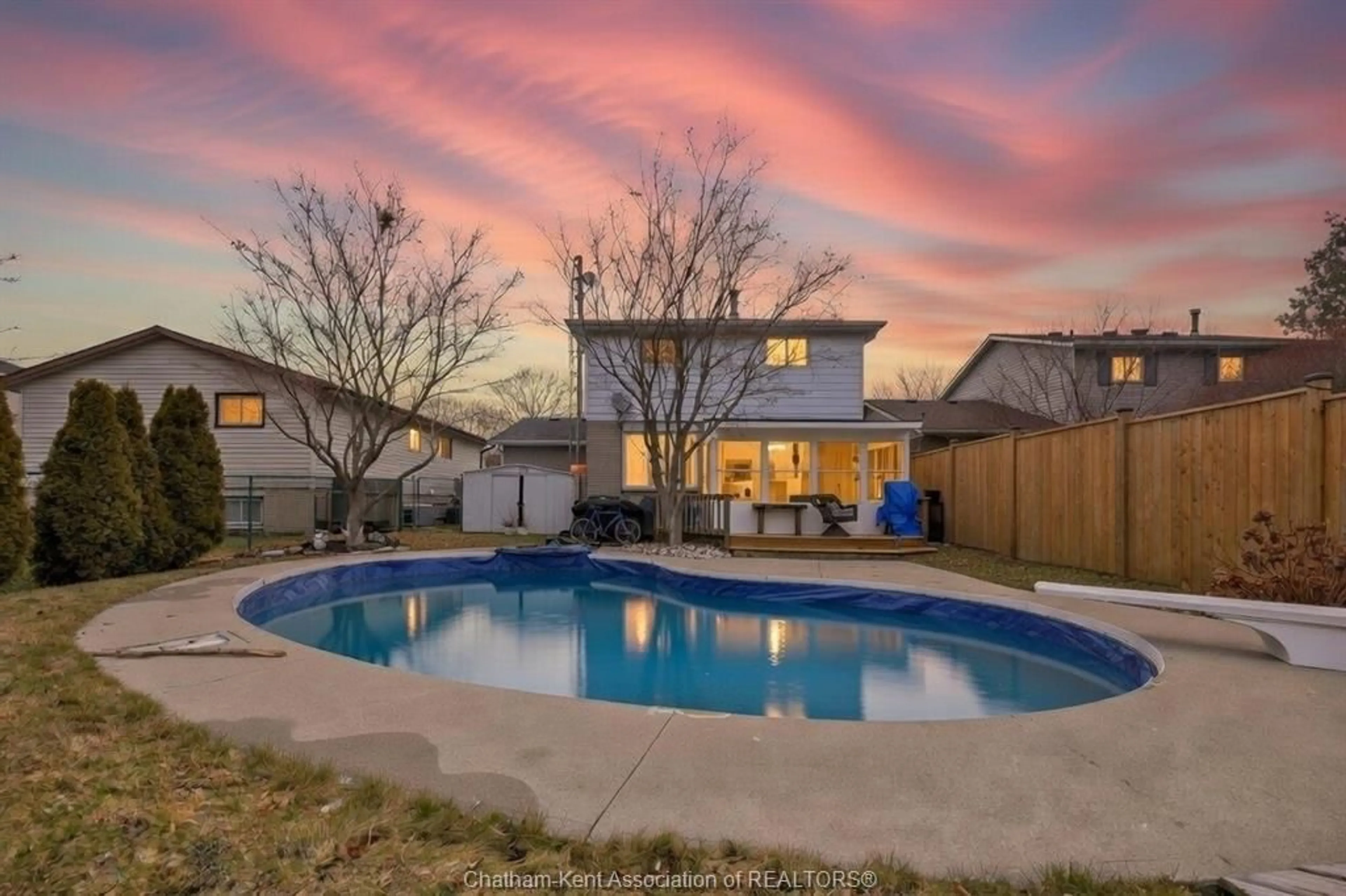 Pool for 74 Bruinsma Ave, Chatham Ontario N7M 6C3
