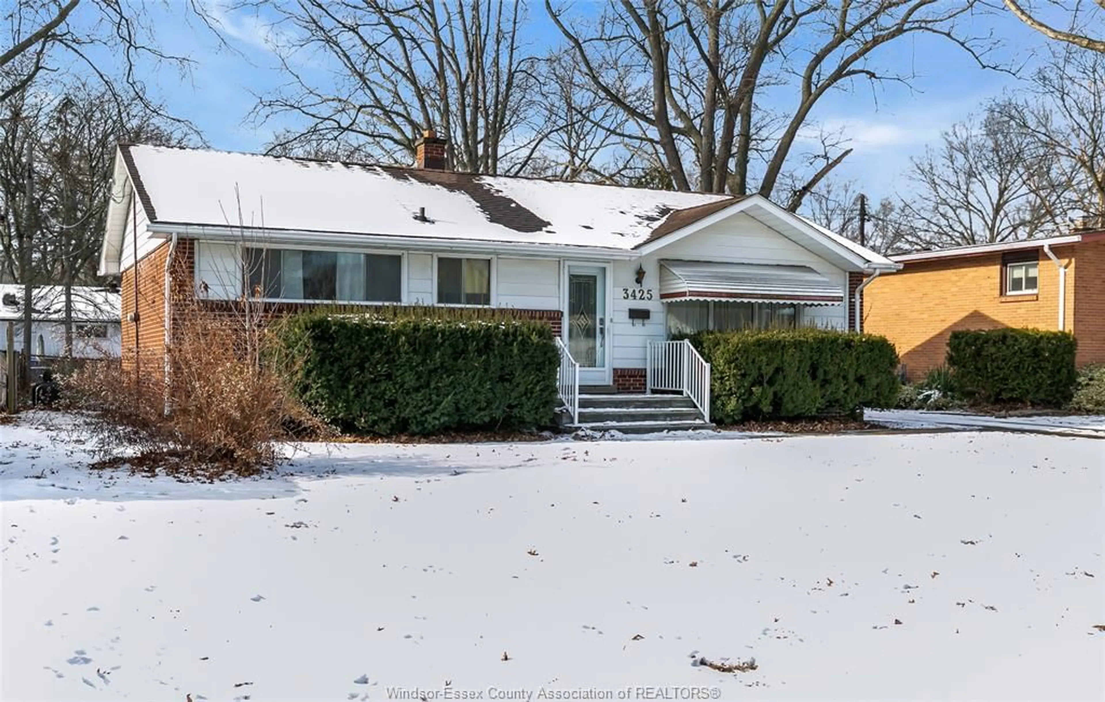 Unknown for 3425 RANKIN, Windsor Ontario N9E 3C4