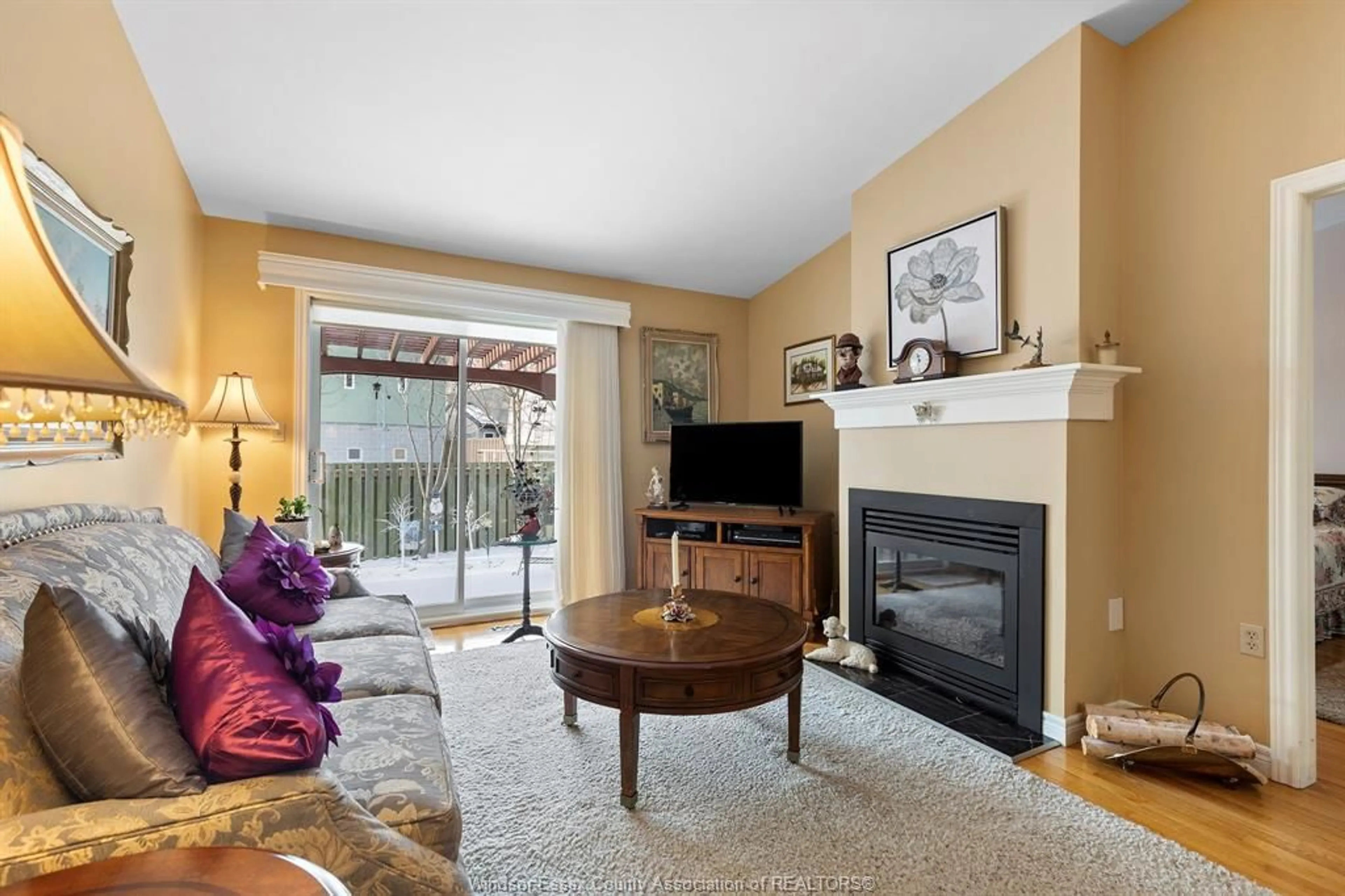 Living room with furniture, unknown for 11 MALIBU Dr, Leamington Ontario N8H 5G4