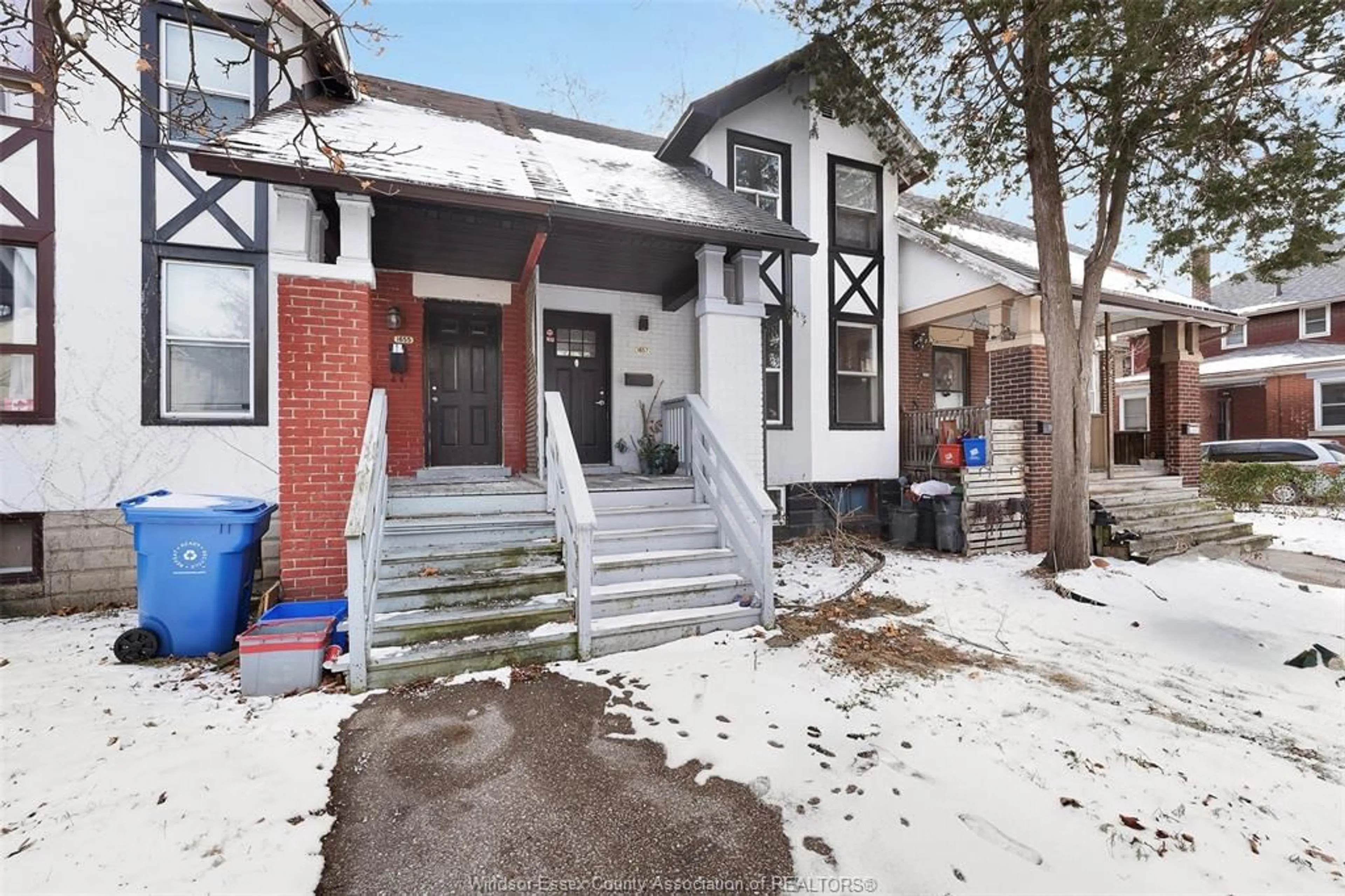 Home with brick exterior material, street for 1657 MARTINDALE, Windsor Ontario N9B 1G7