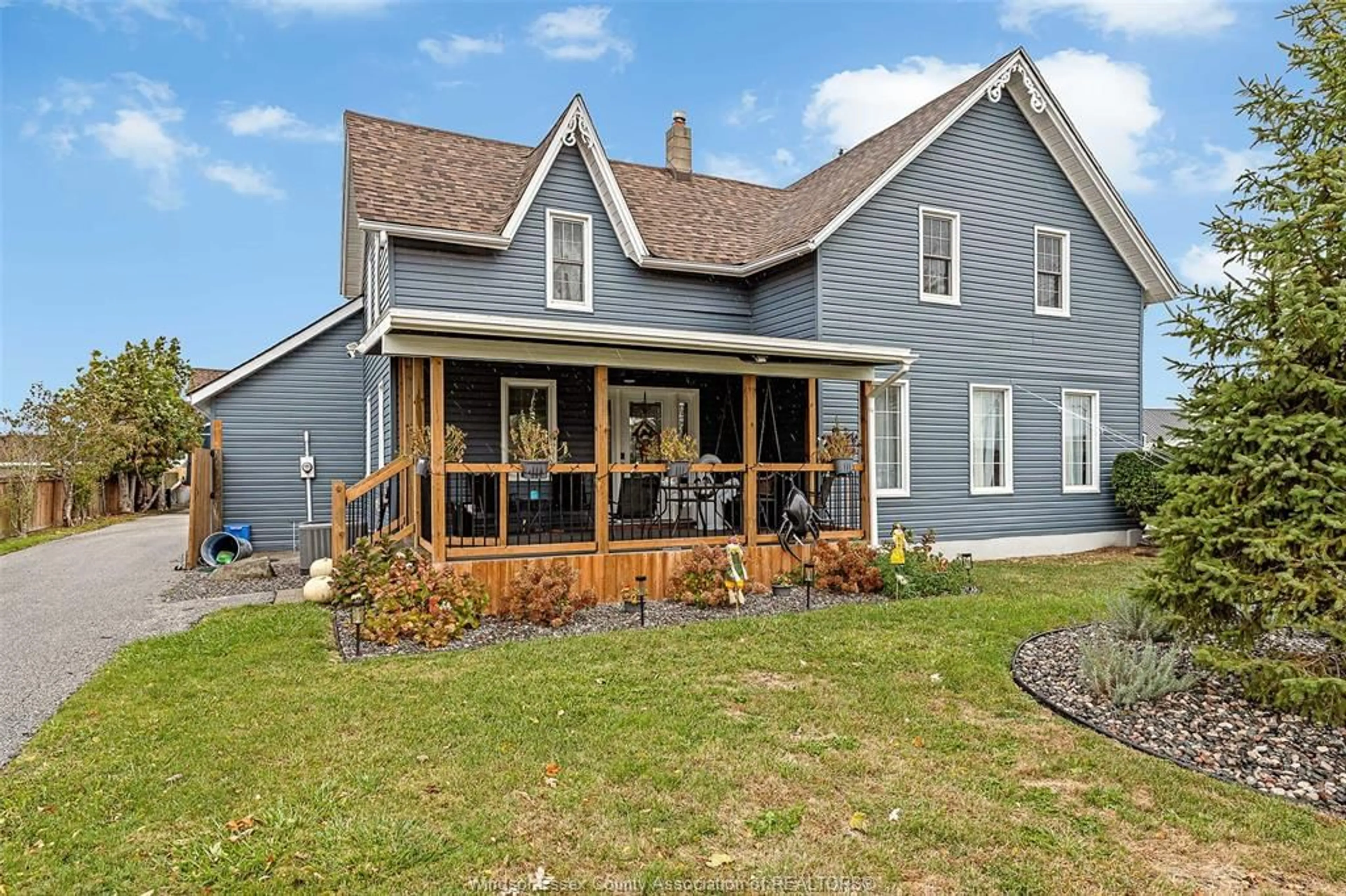 Home with vinyl exterior material, street for 2640 COUNTY ROAD 12, Essex Ontario N8M 2X6