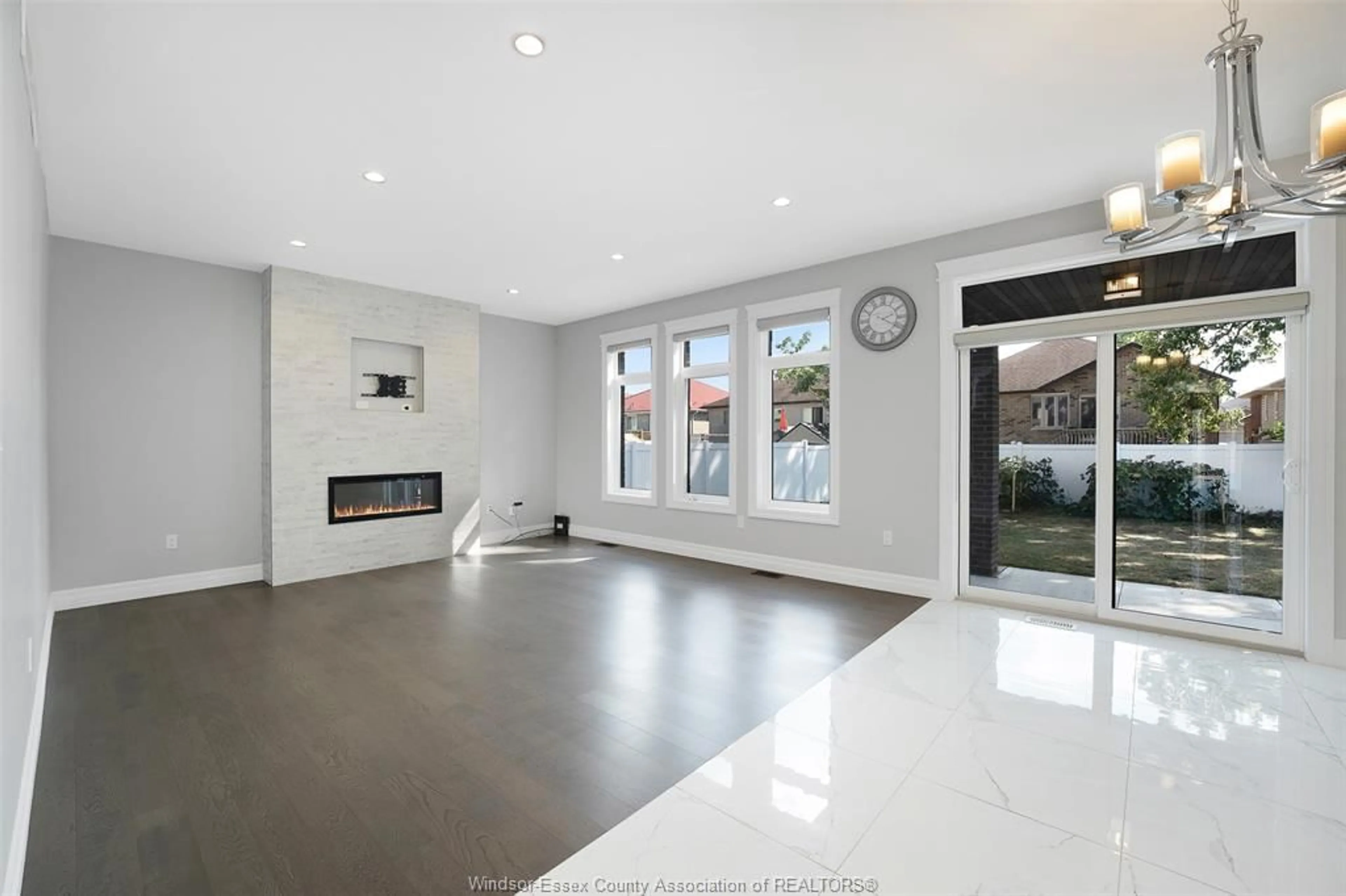 Unknown for 1581 ROCKPORT, Windsor Ontario N9G 0B6