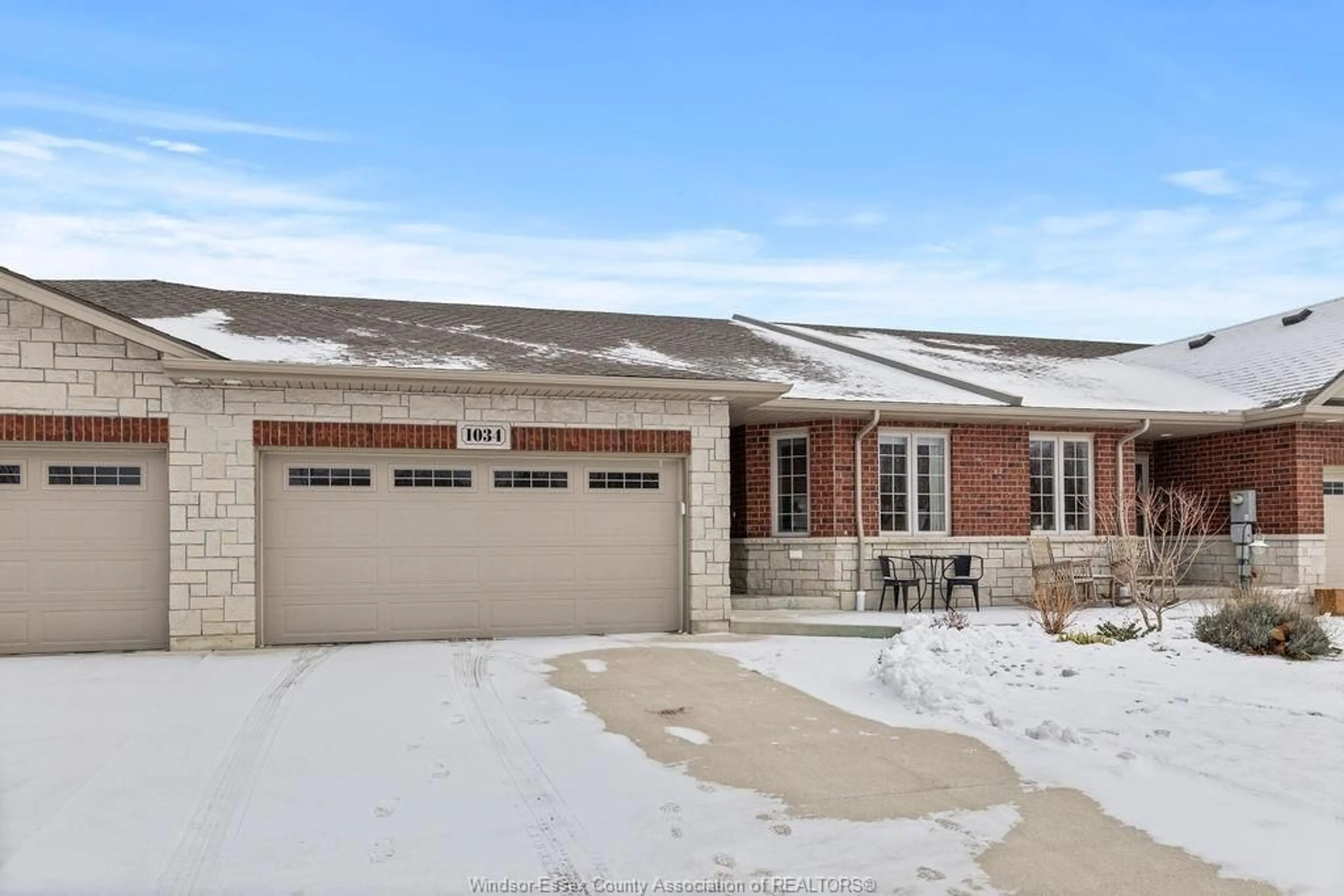 Home with brick exterior material, street for 1034 FLORENCE Ave, Windsor Ontario N8P 0C3