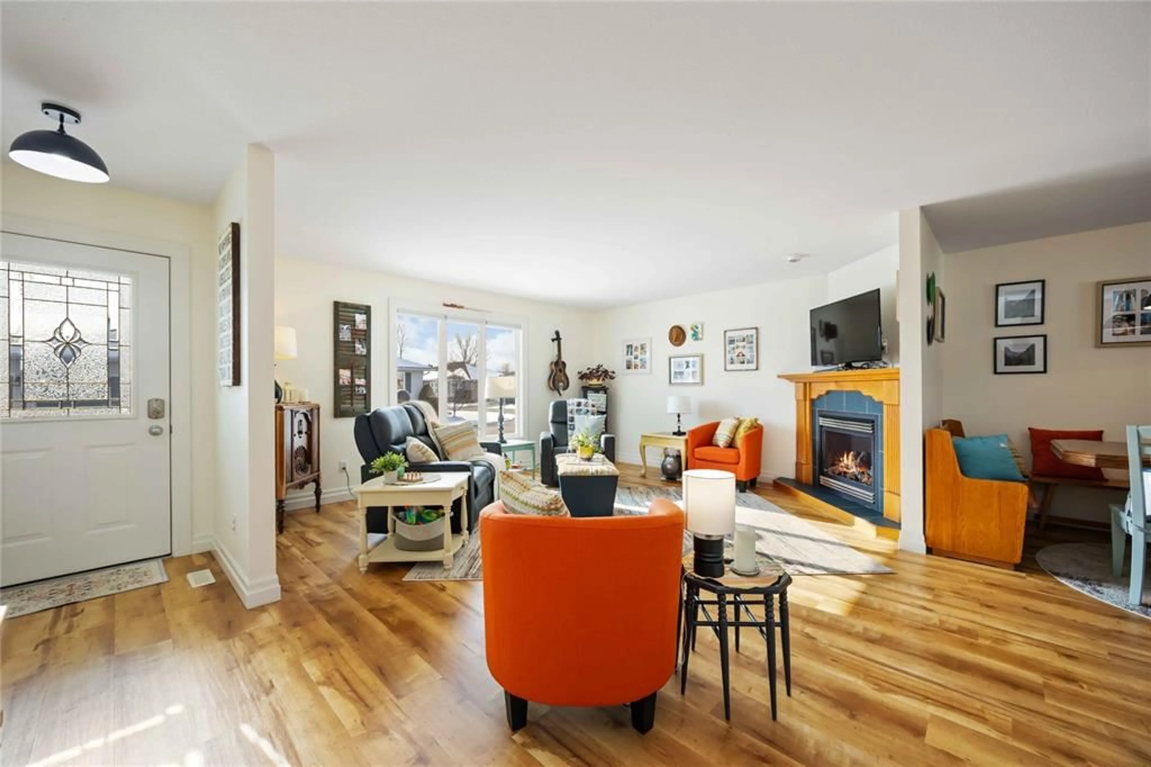 Living room with furniture, unknown for 5700 BLACKWELL SIDE Rd #366, Sarnia Ontario N7W 1B7