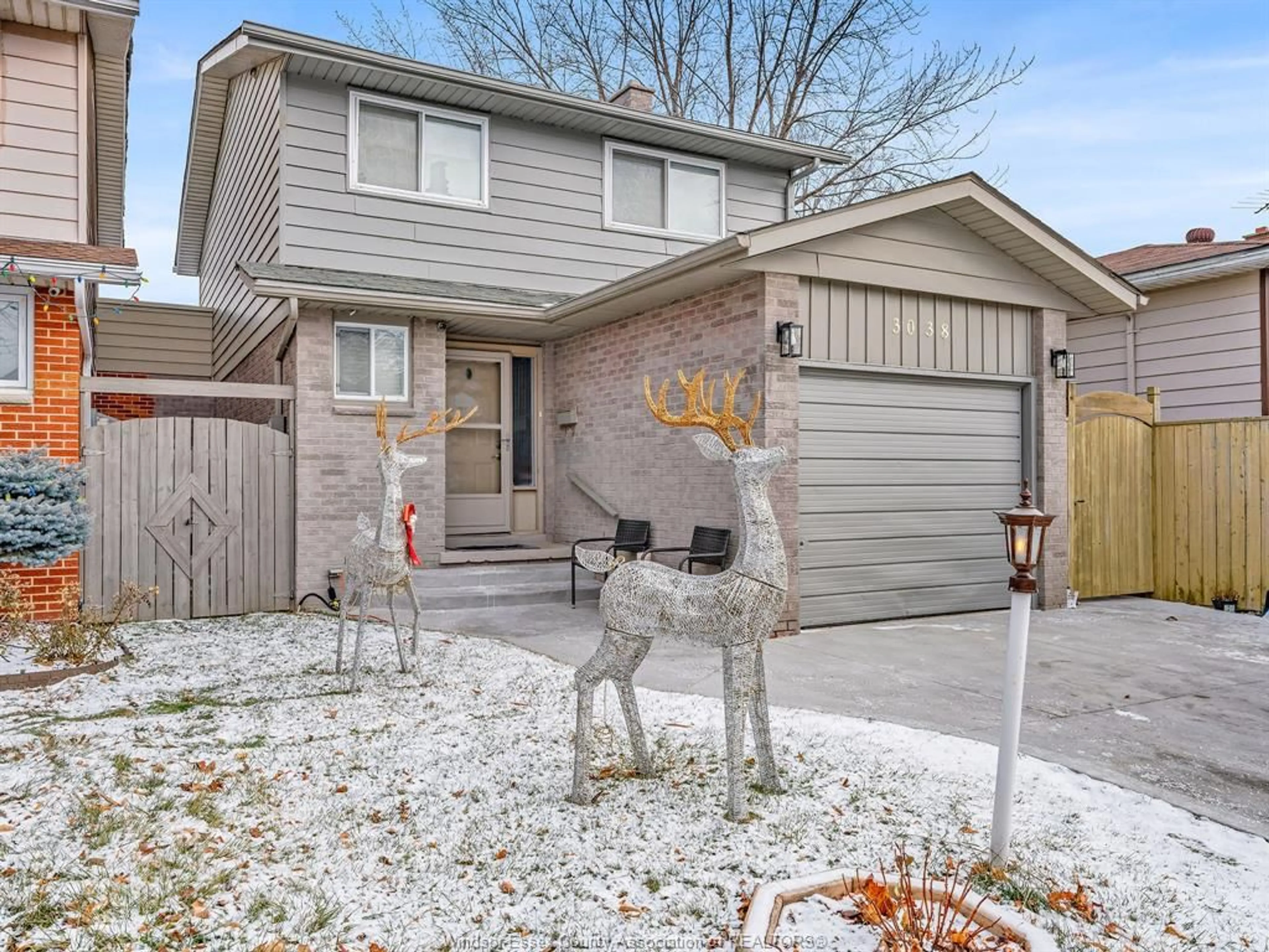 Unknown for 3038 BRIMLEY, Windsor Ontario N8R 1M2