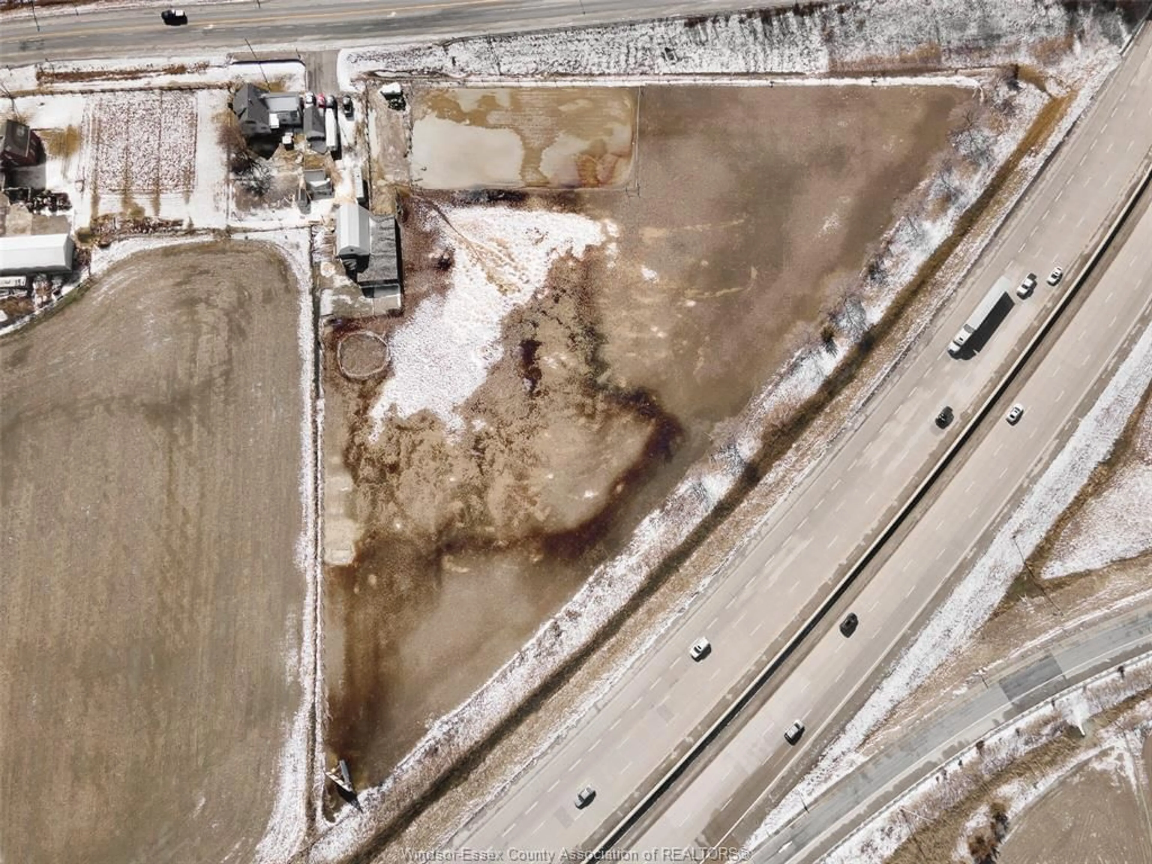 A pic from outside/outdoor area/front of a property/back of a property/a pic from drone, building for 20100 COUNTY RD 42, Tilbury North Ontario N0P 2L0