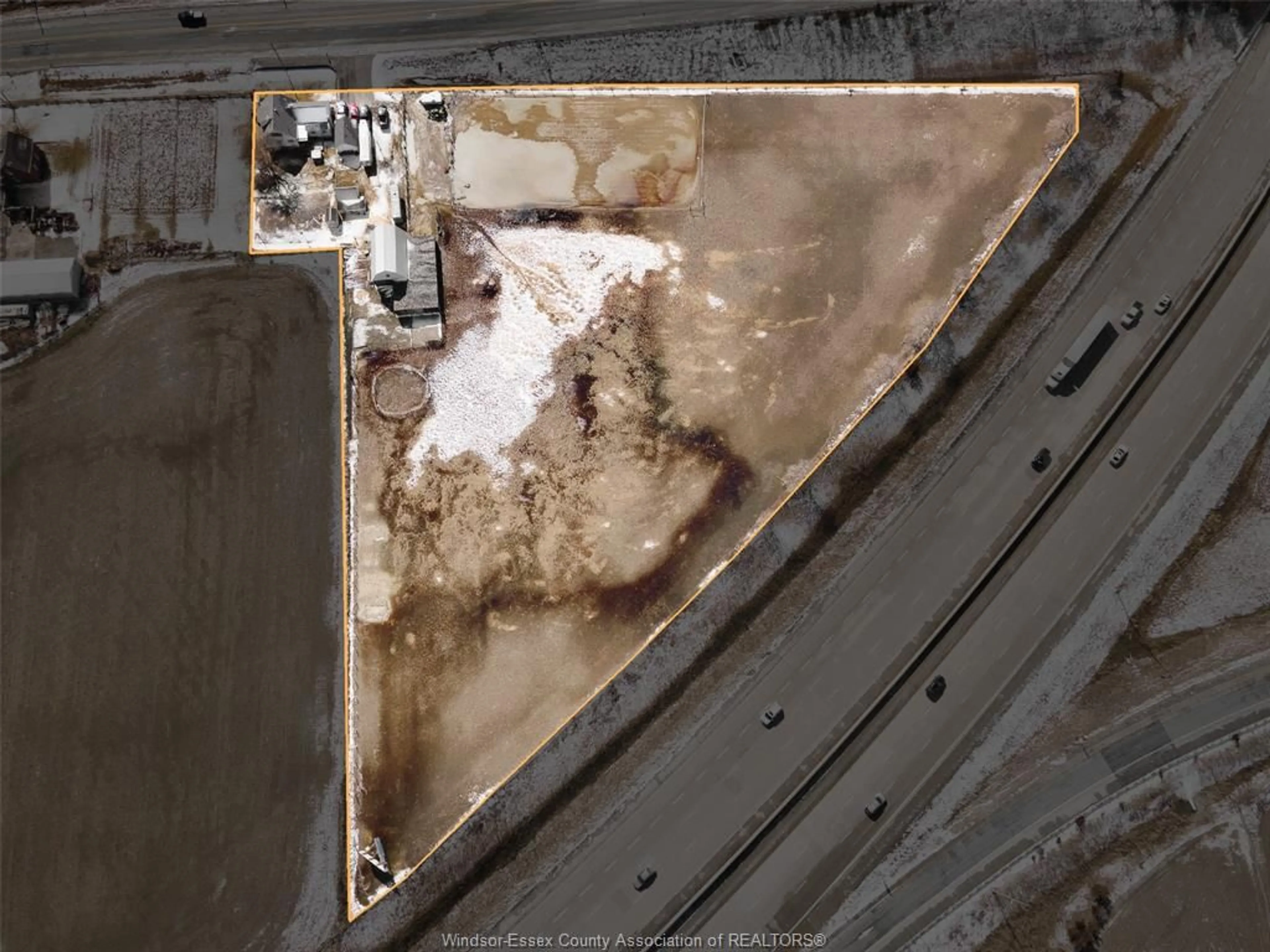 A pic from outside/outdoor area/front of a property/back of a property/a pic from drone, building for 20100 COUNTY RD 42, Tilbury North Ontario N0P 2L0