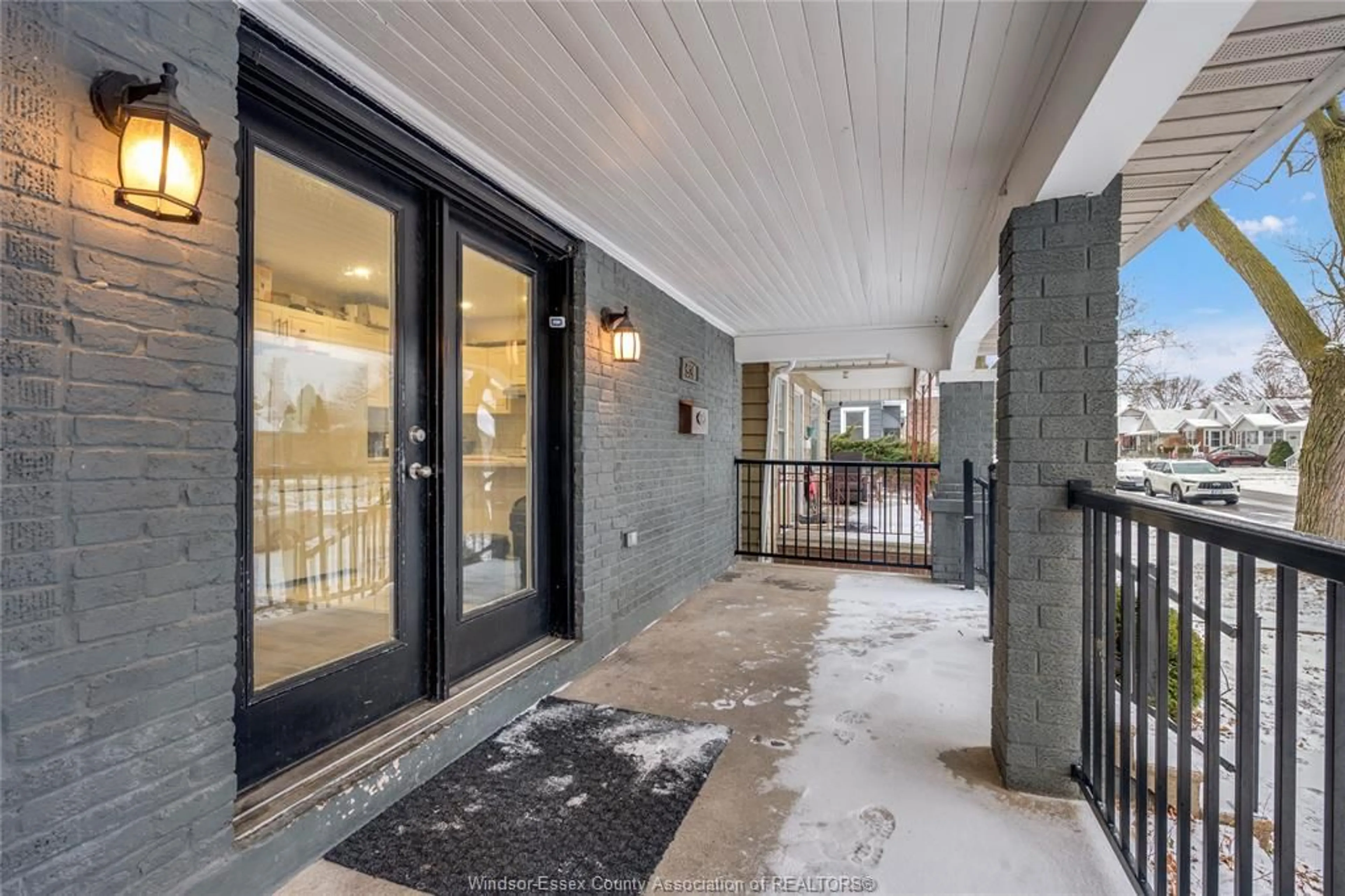 Unknown for 926 Curry Avenue, Windsor Ontario N9B 2C5