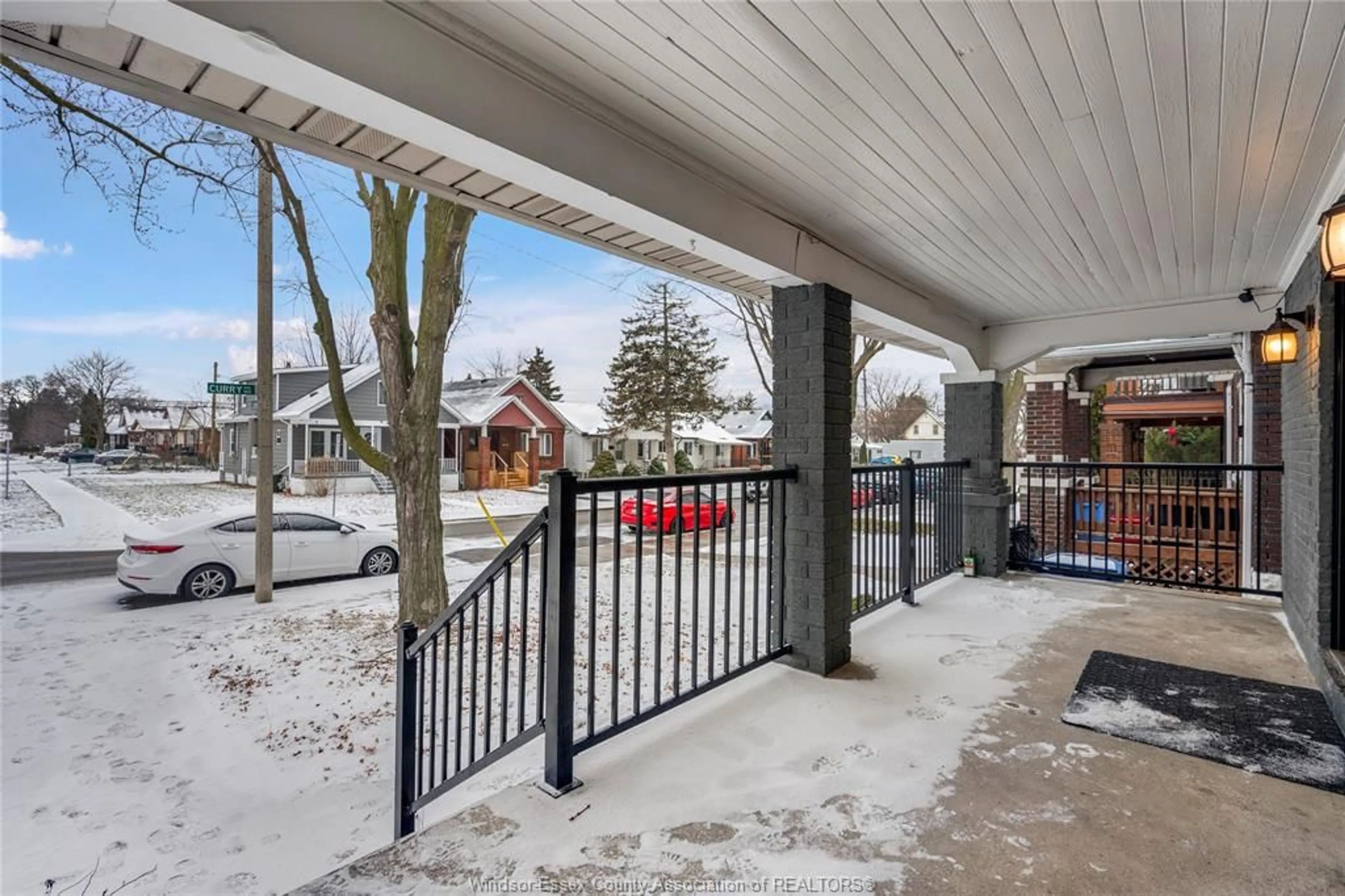 Patio, street for 926 Curry Avenue, Windsor Ontario N9B 2C5