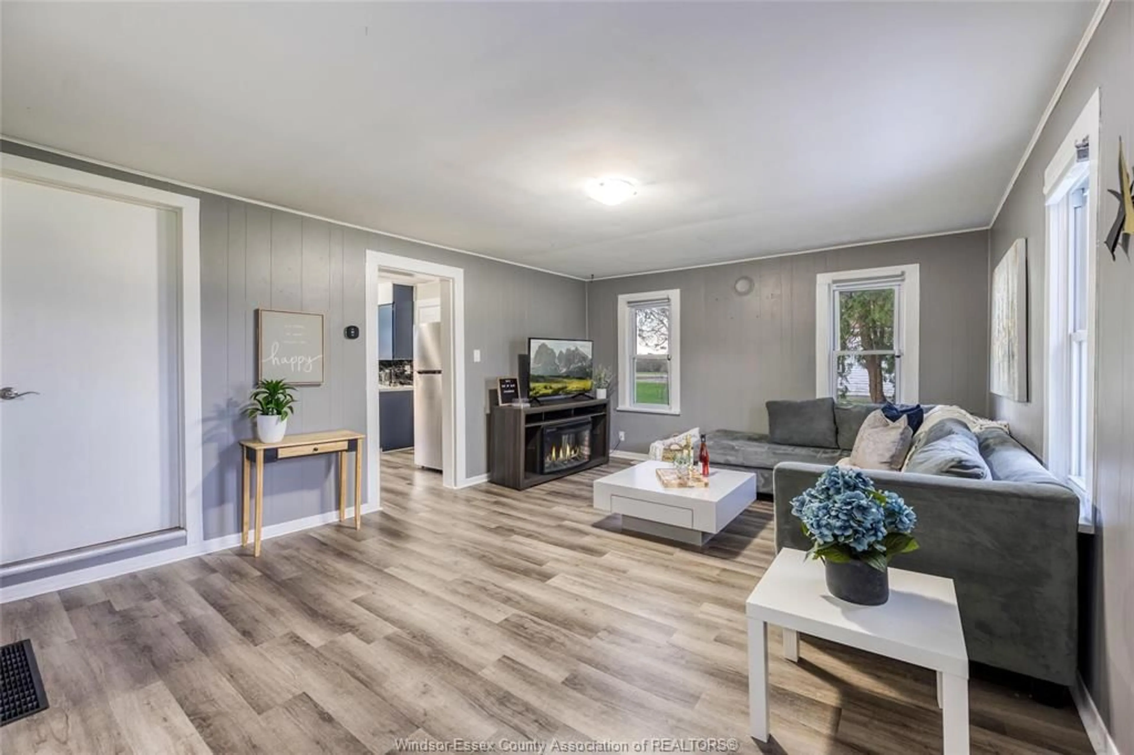 Living room with furniture, unknown for 54 Main St, Mitchell's Bay Ontario N0P 1L0