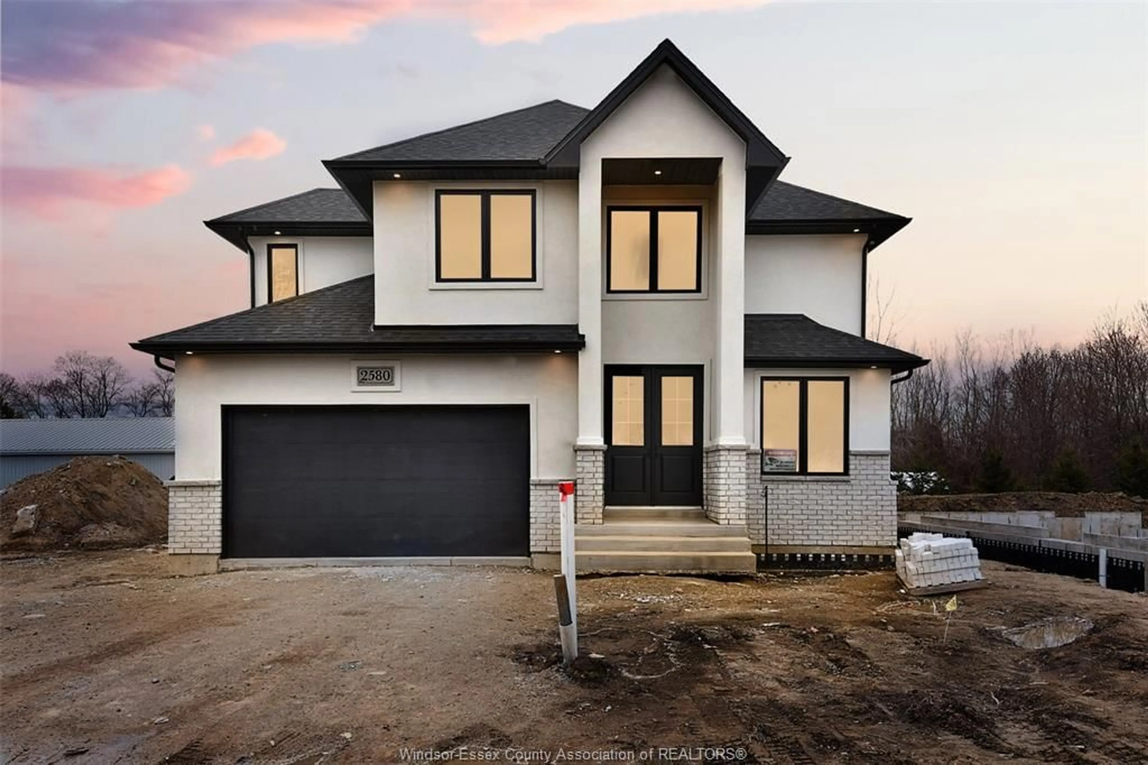 Unknown for 2584 MAYFAIR, LaSalle Ontario N9J 2M6