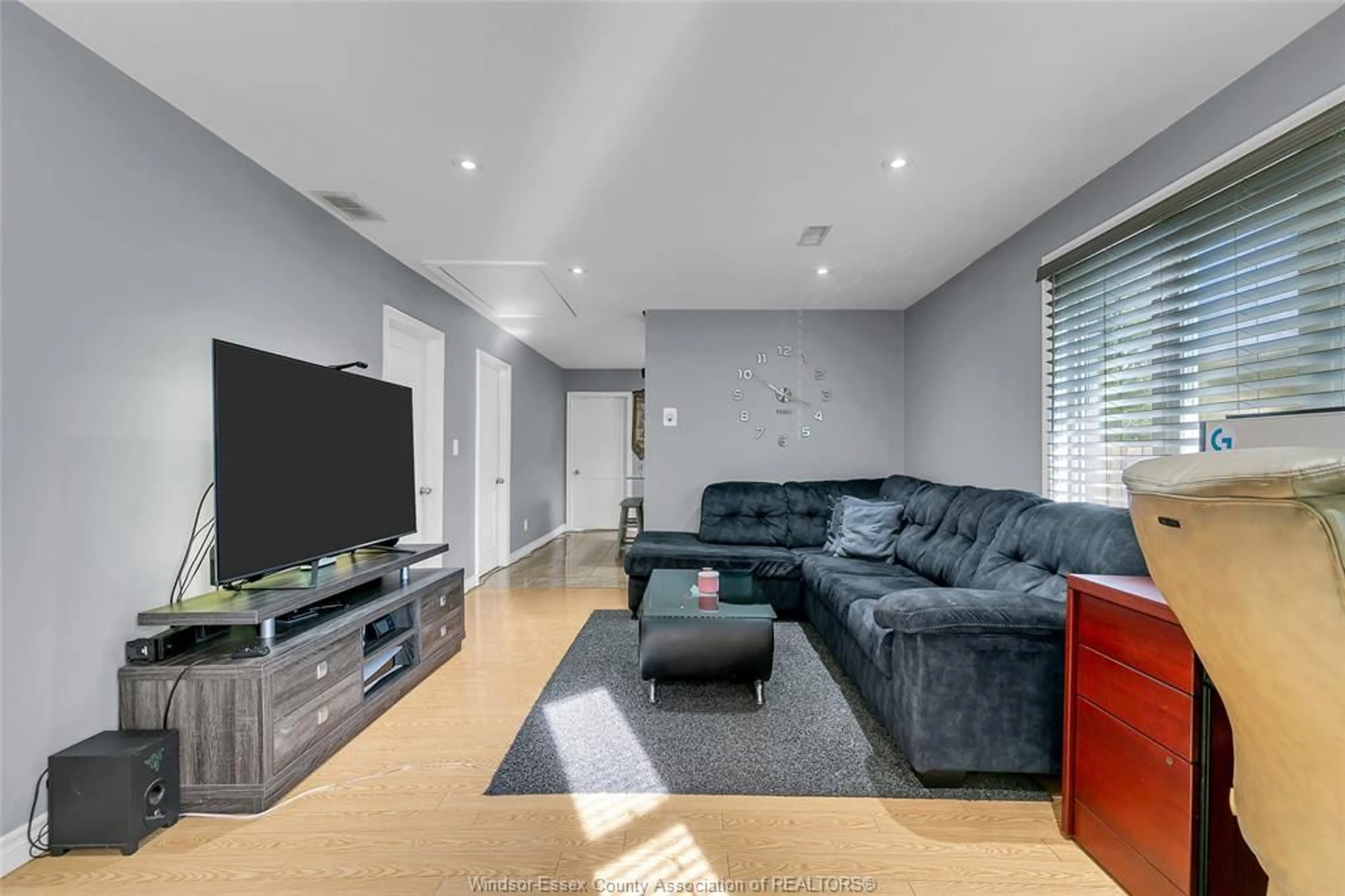 Living room with furniture, unknown for 2318 CHARL, Windsor Ontario N8X 2A2