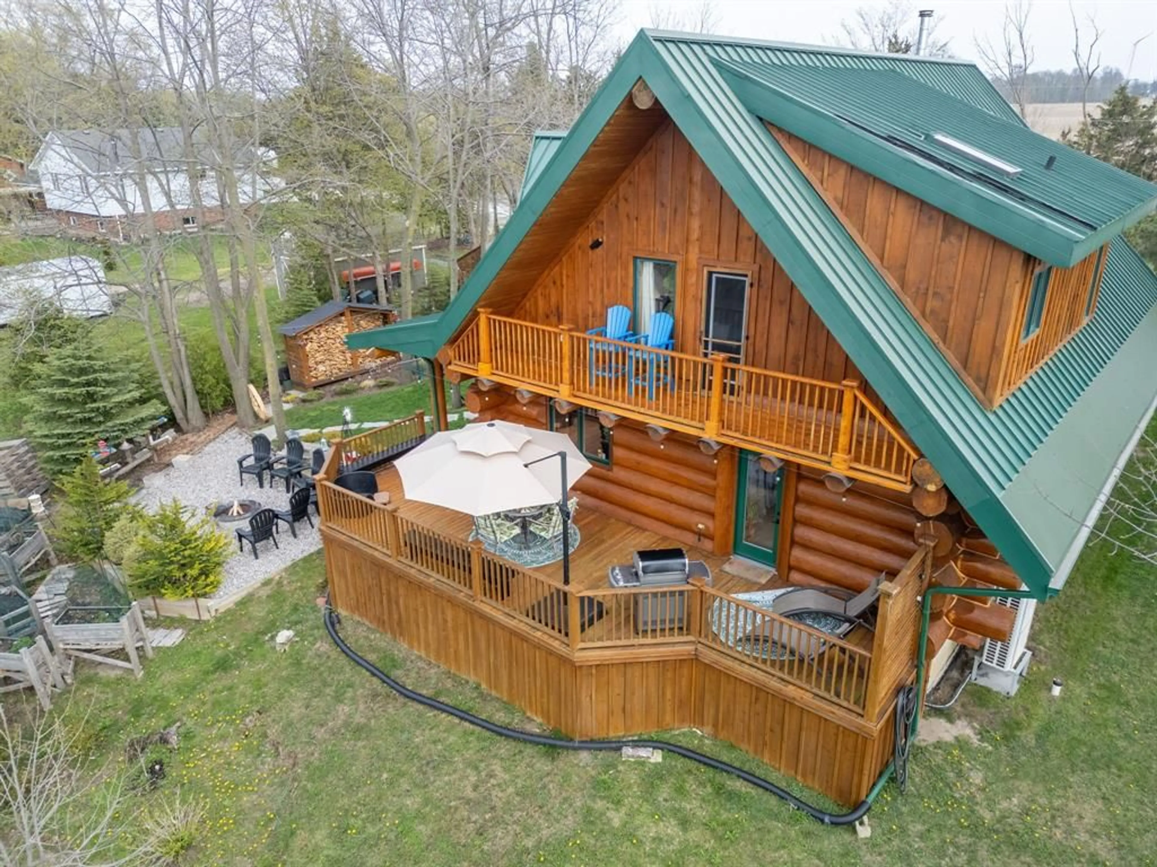 A pic from outside/outdoor area/front of a property/back of a property/a pic from drone, water/lake/river/ocean view for 5476 HURON VIEW Ave, Lambton Shores Ontario N0N 1J7