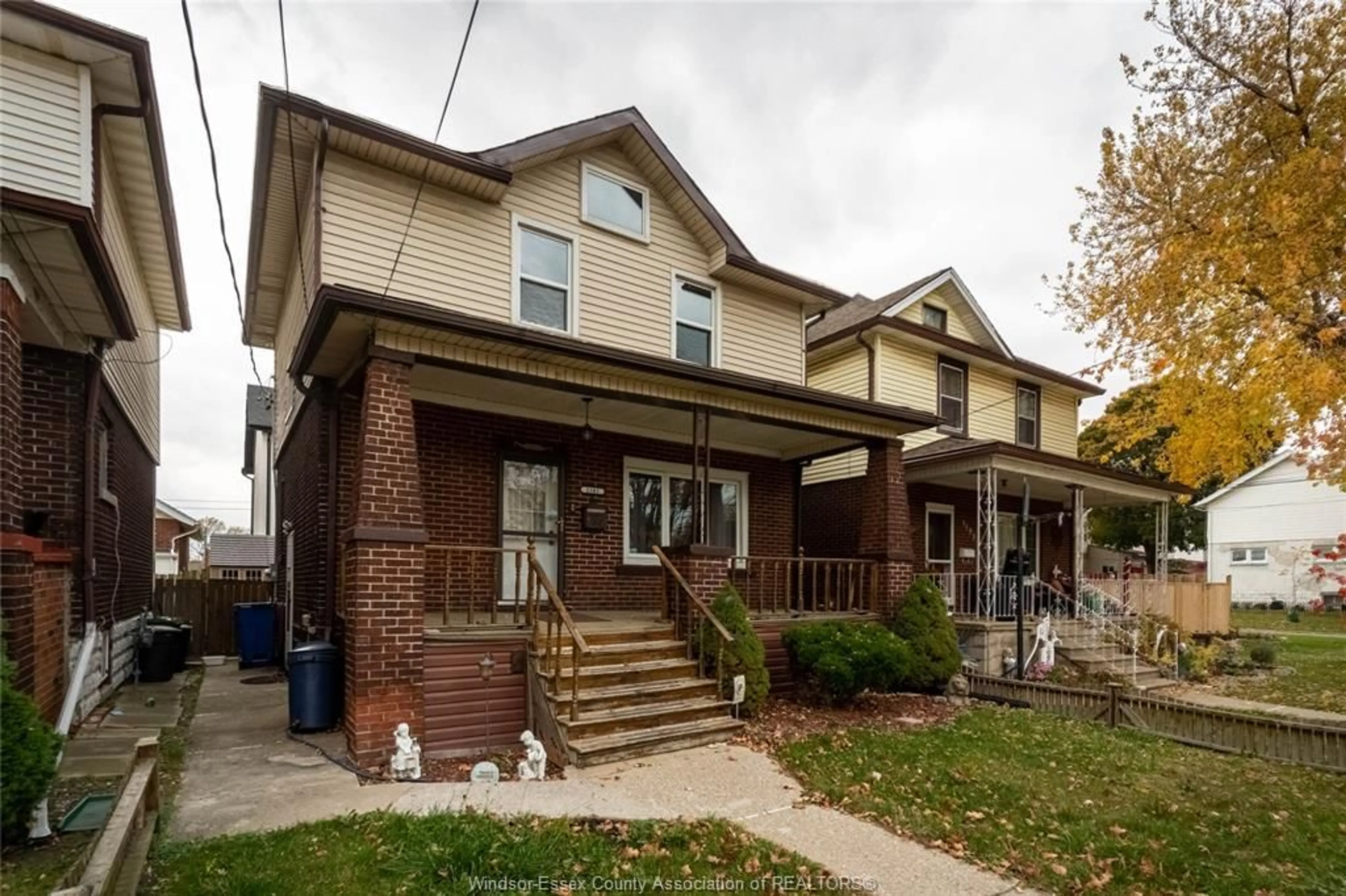 Home with brick exterior material, street for 1161 Elm, Windsor Ontario N9A 3J1