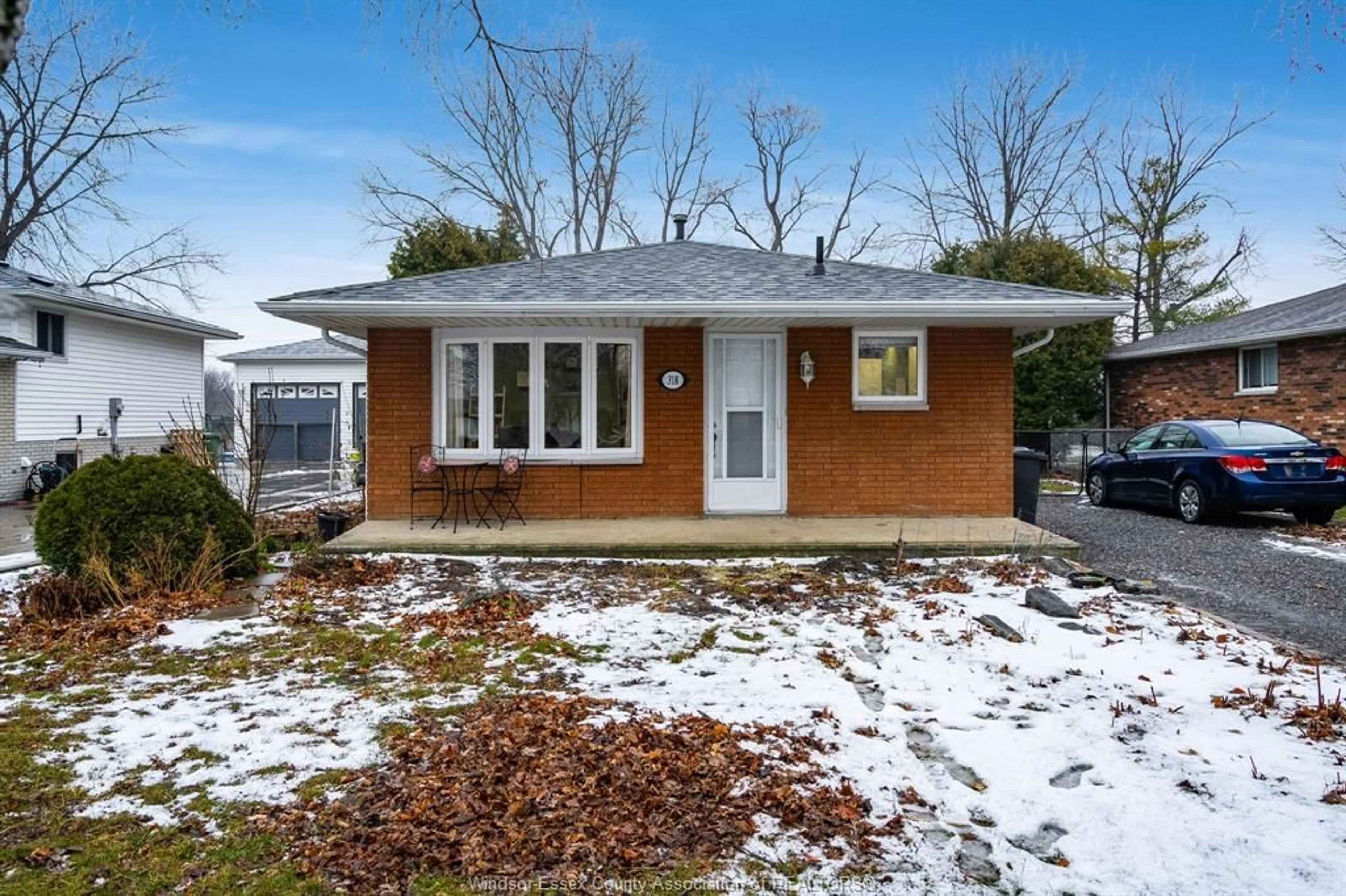 Home with brick exterior material, street for 318 Oak St, Lakeshore Ontario N0R 1N0