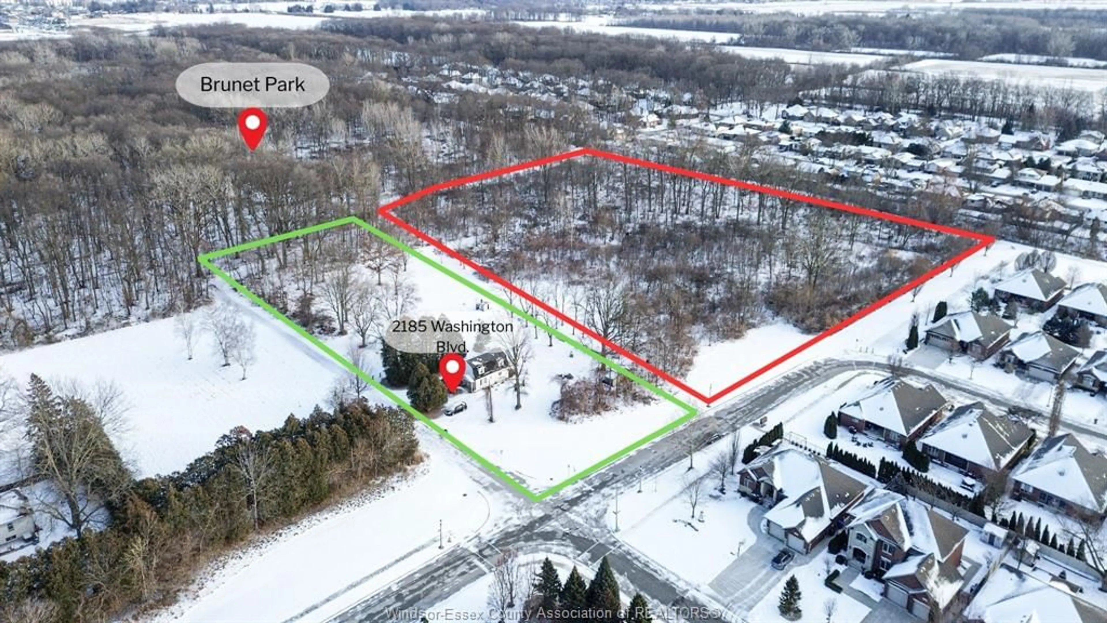 A pic from outside/outdoor area/front of a property/back of a property/a pic from drone, building for 2185 WASHINGTON Blvd, LaSalle Ontario N9H 1Y5