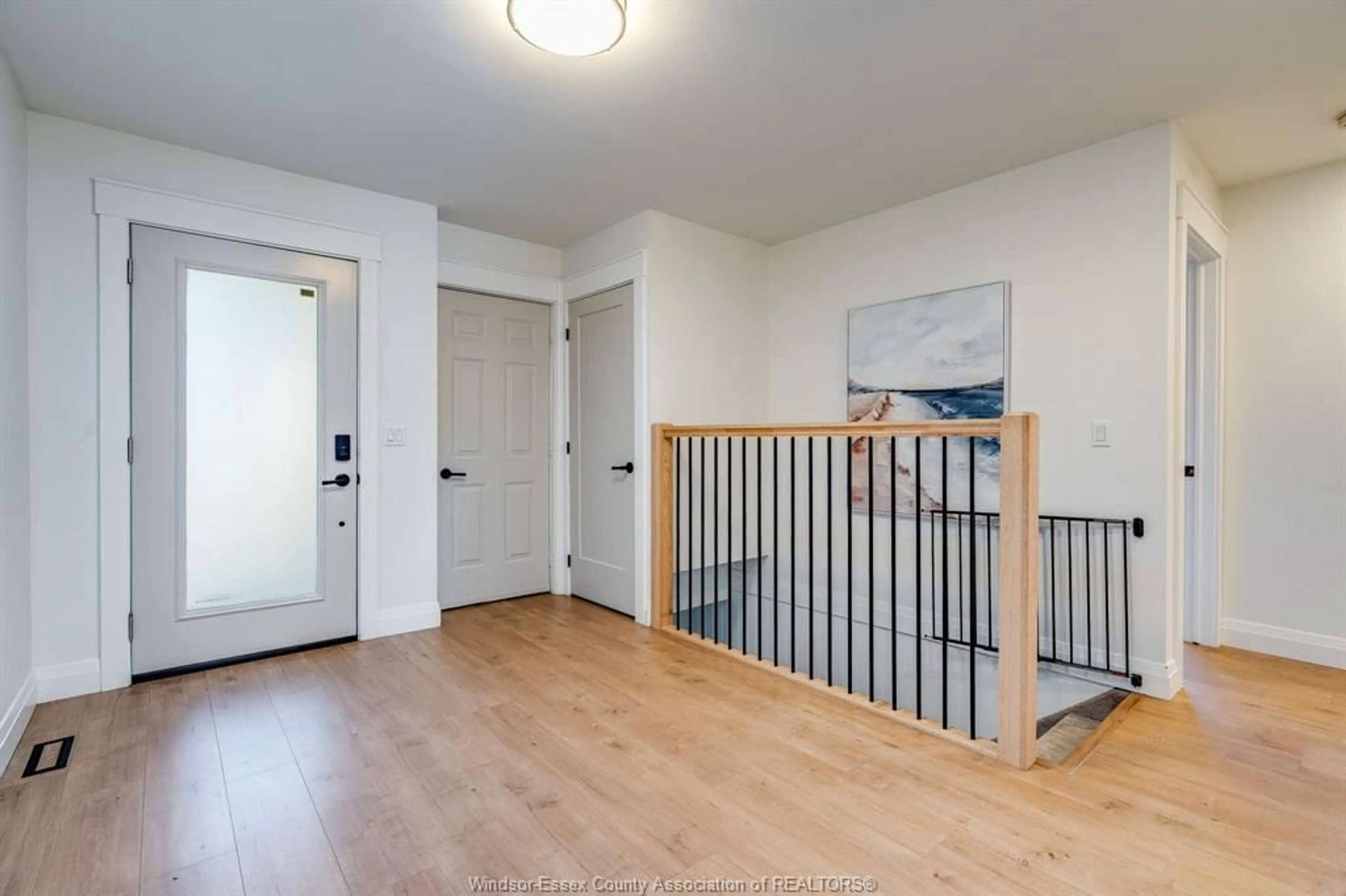 Indoor entryway for 173 Baird Ave, Wheatley Ontario N0P 2P0